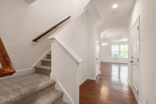 106 Pleasant Glen Lane Property Photo 7
