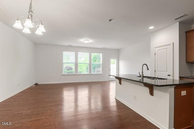 106 Pleasant Glen Lane Property Photo 8