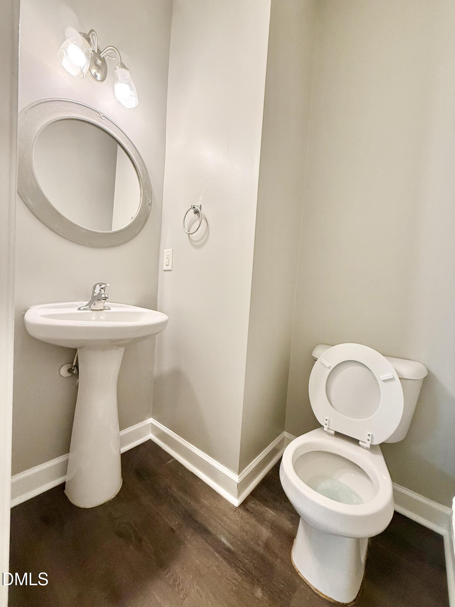 8815 Orchard Grove Way Property Photo 8