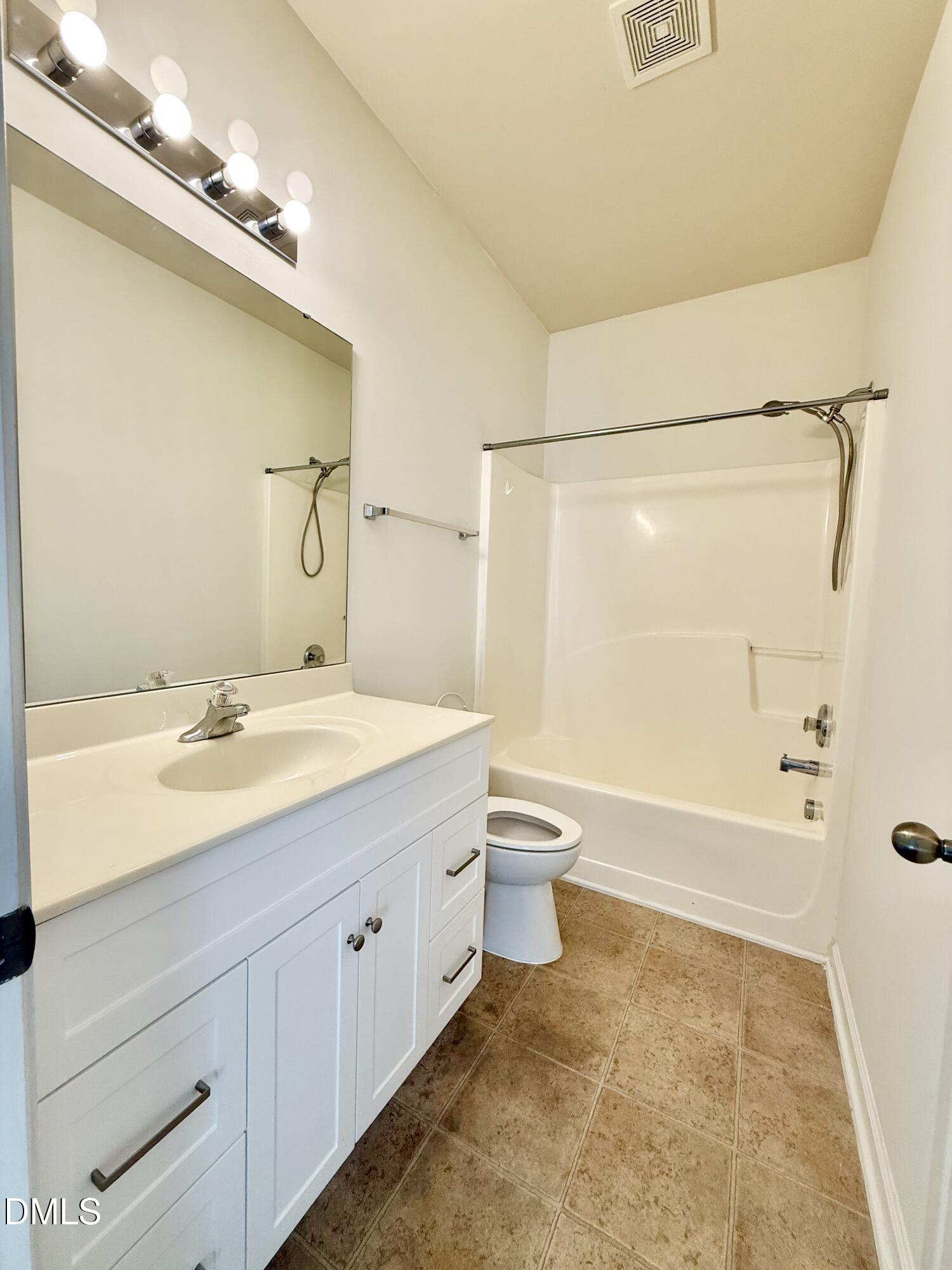 229 Dove Cottage Lane Property Photo 6
