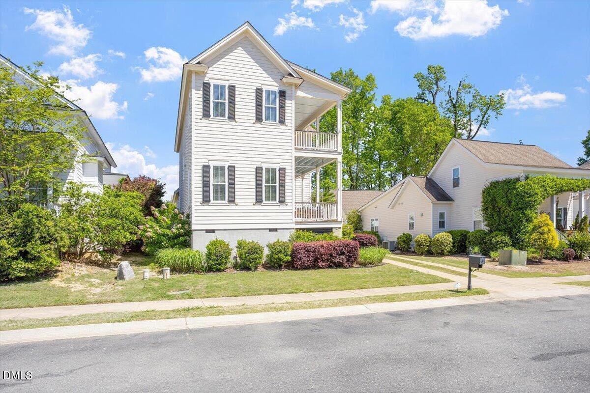 90 Ellen Circle Property Photo 3