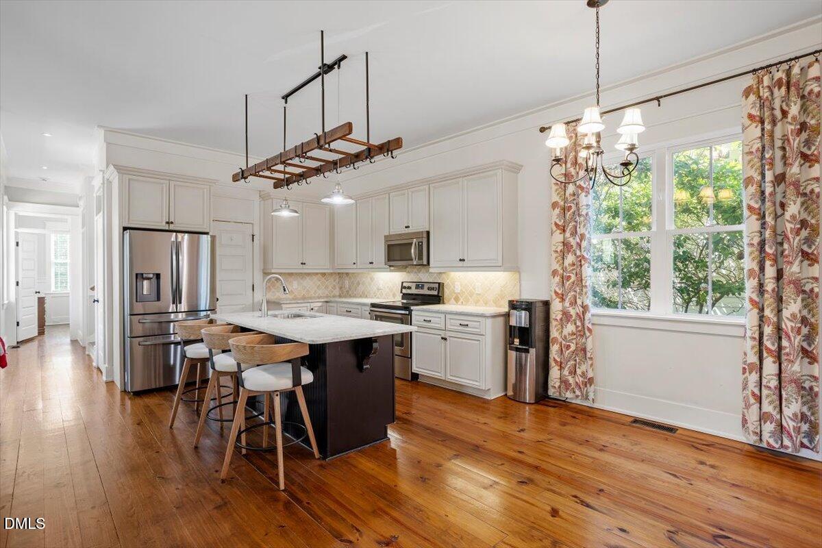 90 Ellen Circle Property Photo 9