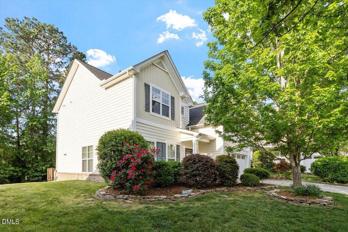 1757 Laurel Park Place Property Photo 3