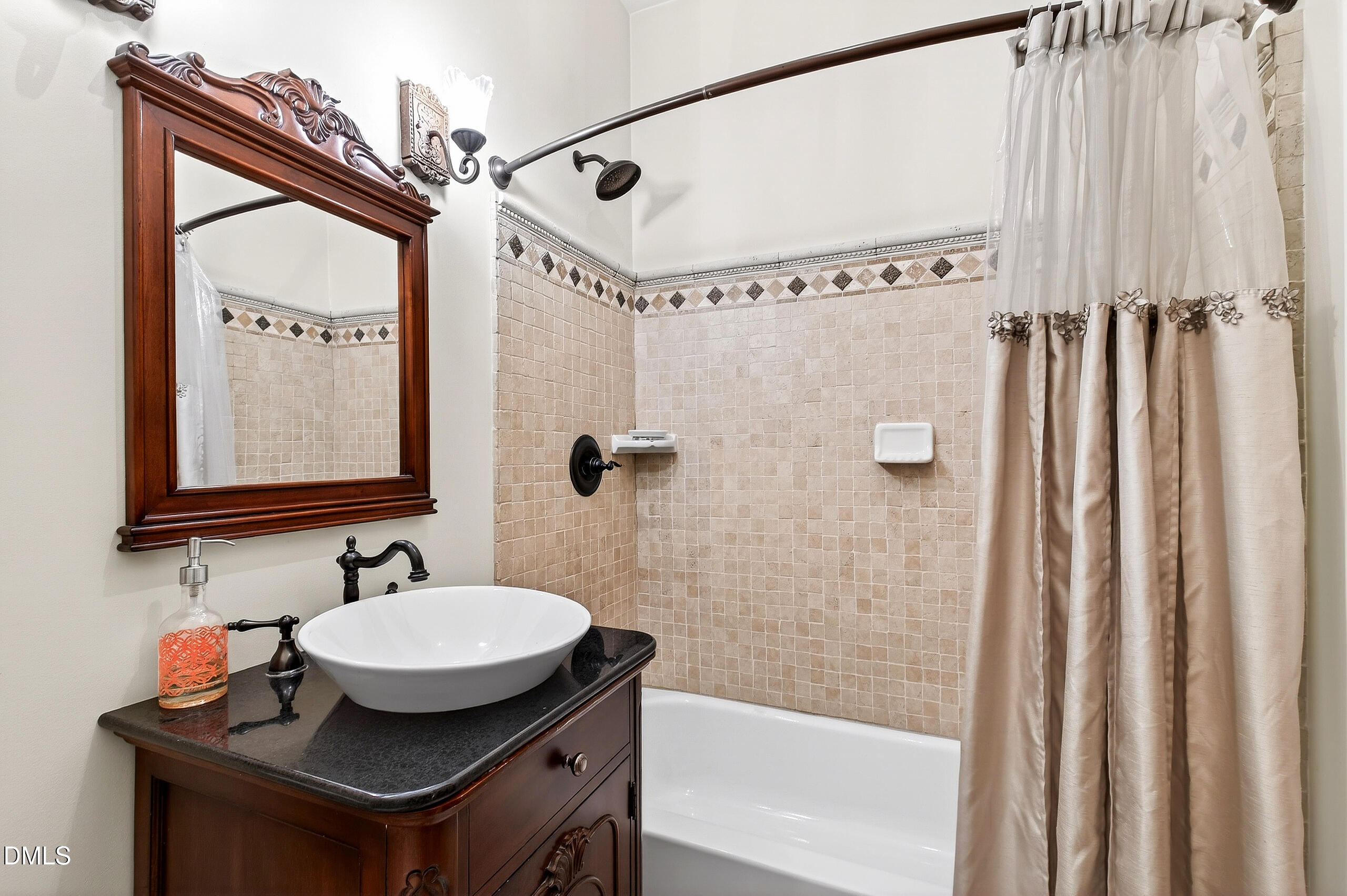 225 Elm Street Property Photo 35