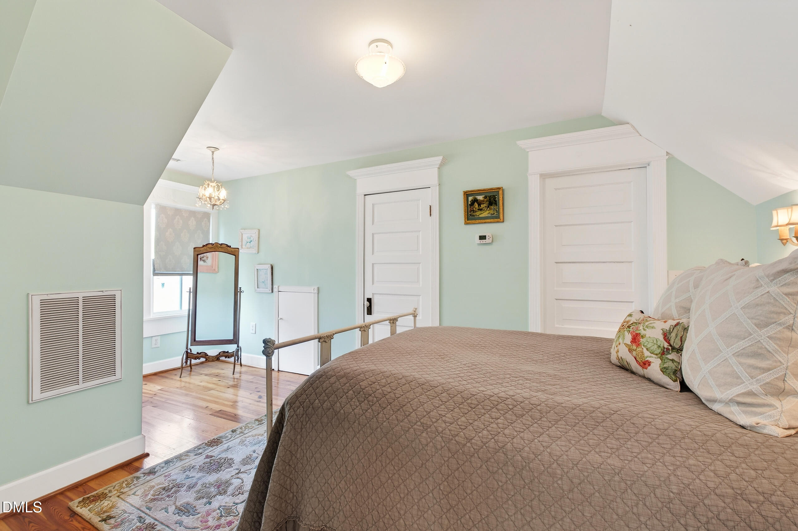 225 Elm Street Property Photo 39