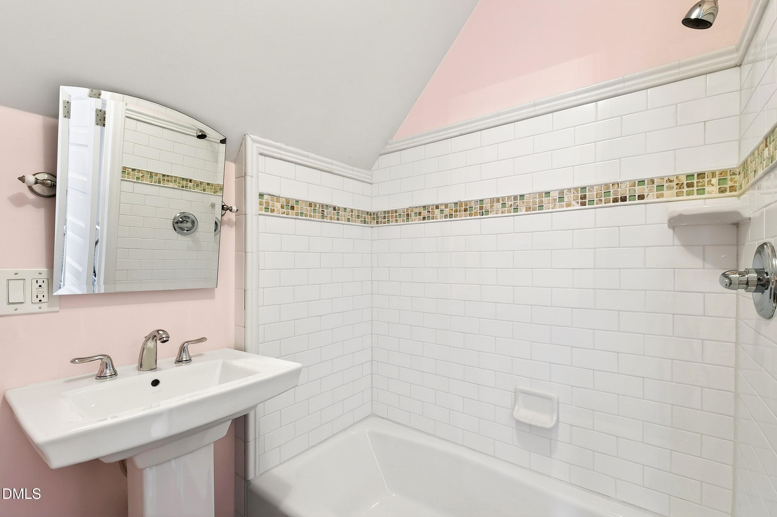 225 Elm Street Property Photo 40