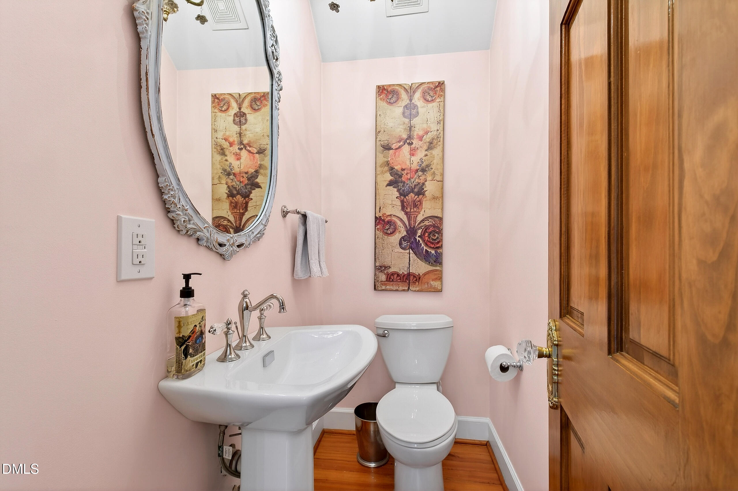 225 Elm Street Property Photo 43