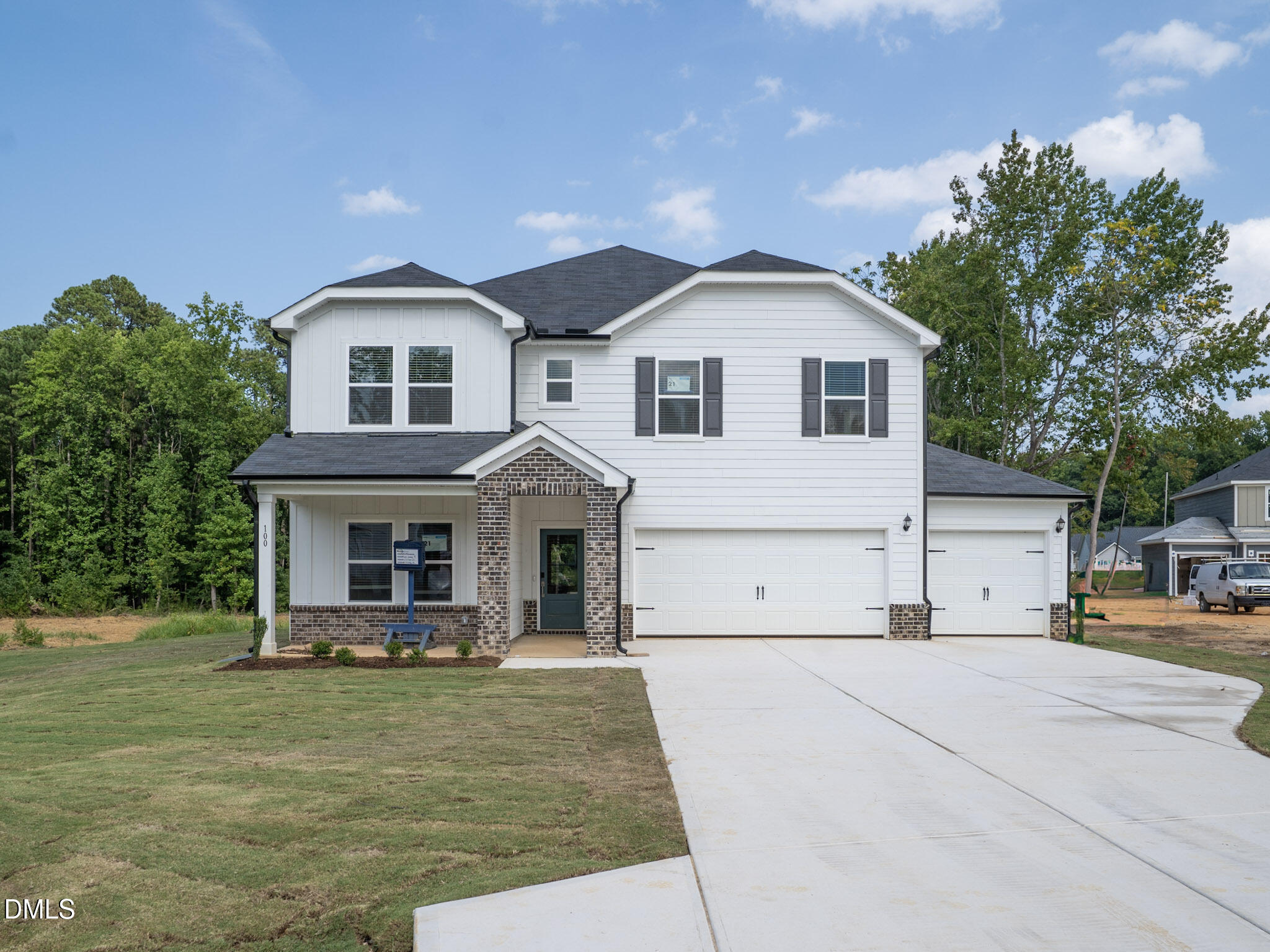 100 Stradshire Court Property Photo 1