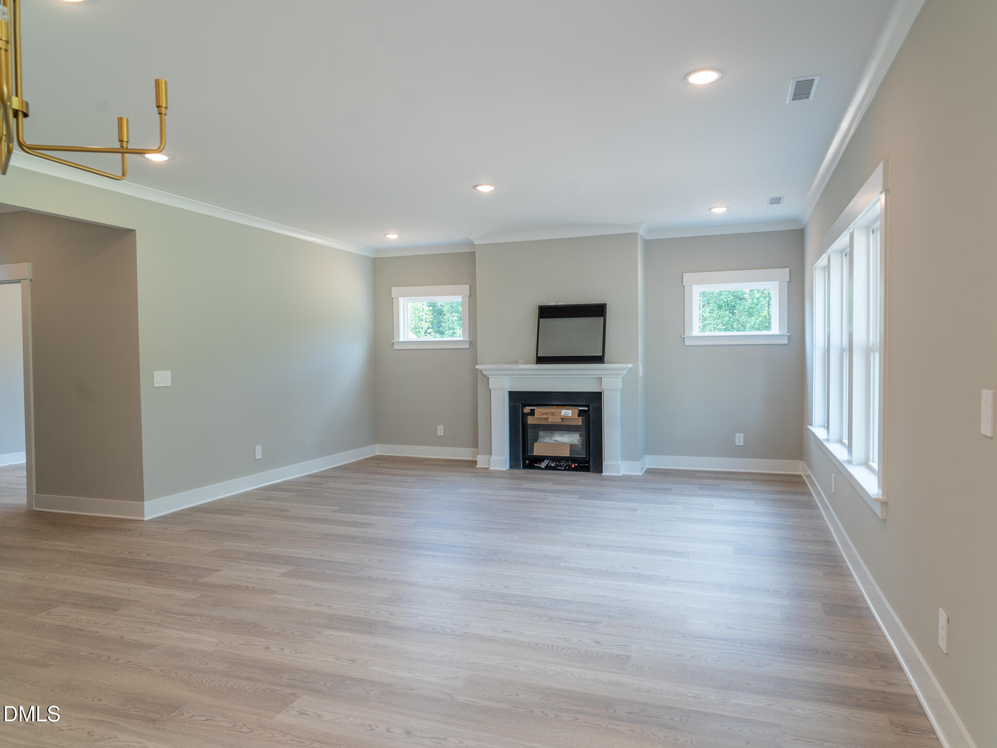100 Stradshire Court Property Photo 4