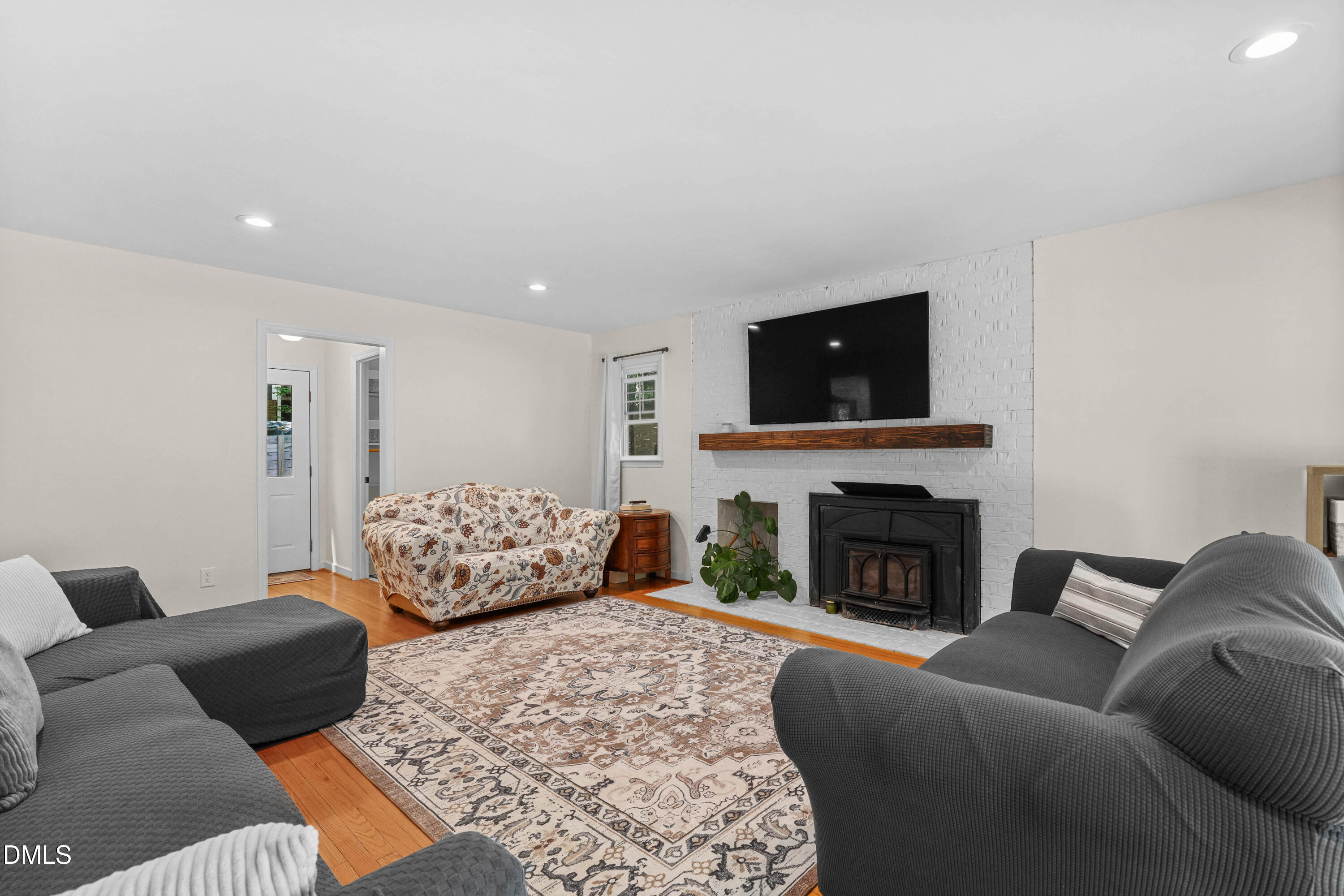 620 Arlington Property Photo 3