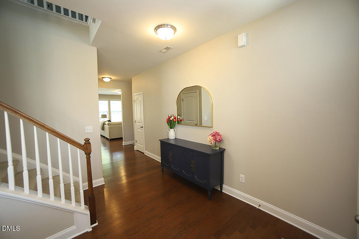 2909 Long Meadow Lane Property Photo 6