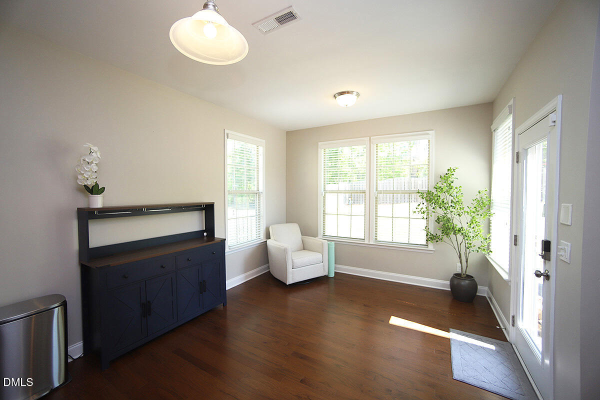 2909 Long Meadow Lane Property Photo 11