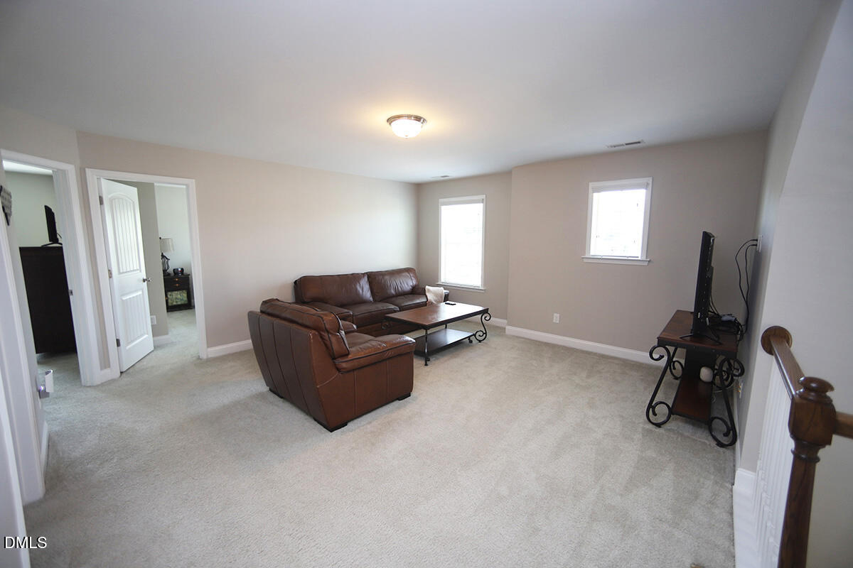 2909 Long Meadow Lane Property Photo 17