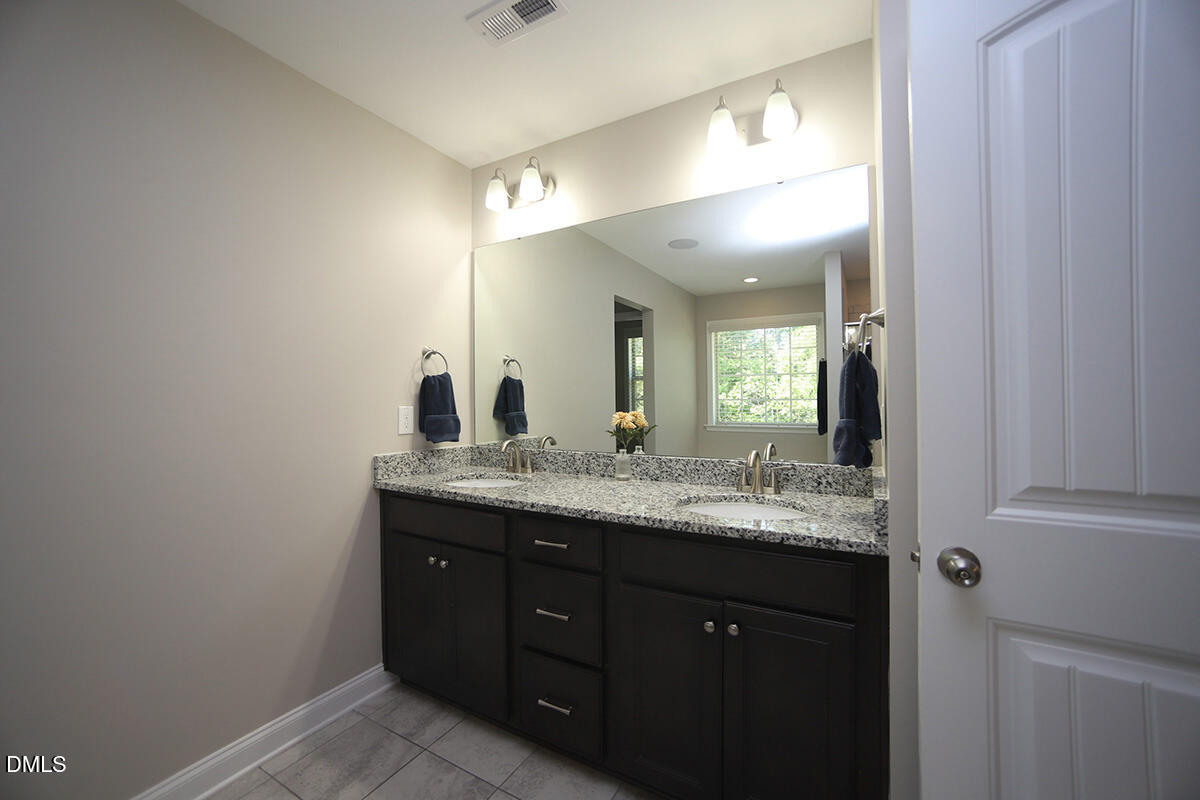 2909 Long Meadow Lane Property Photo 22