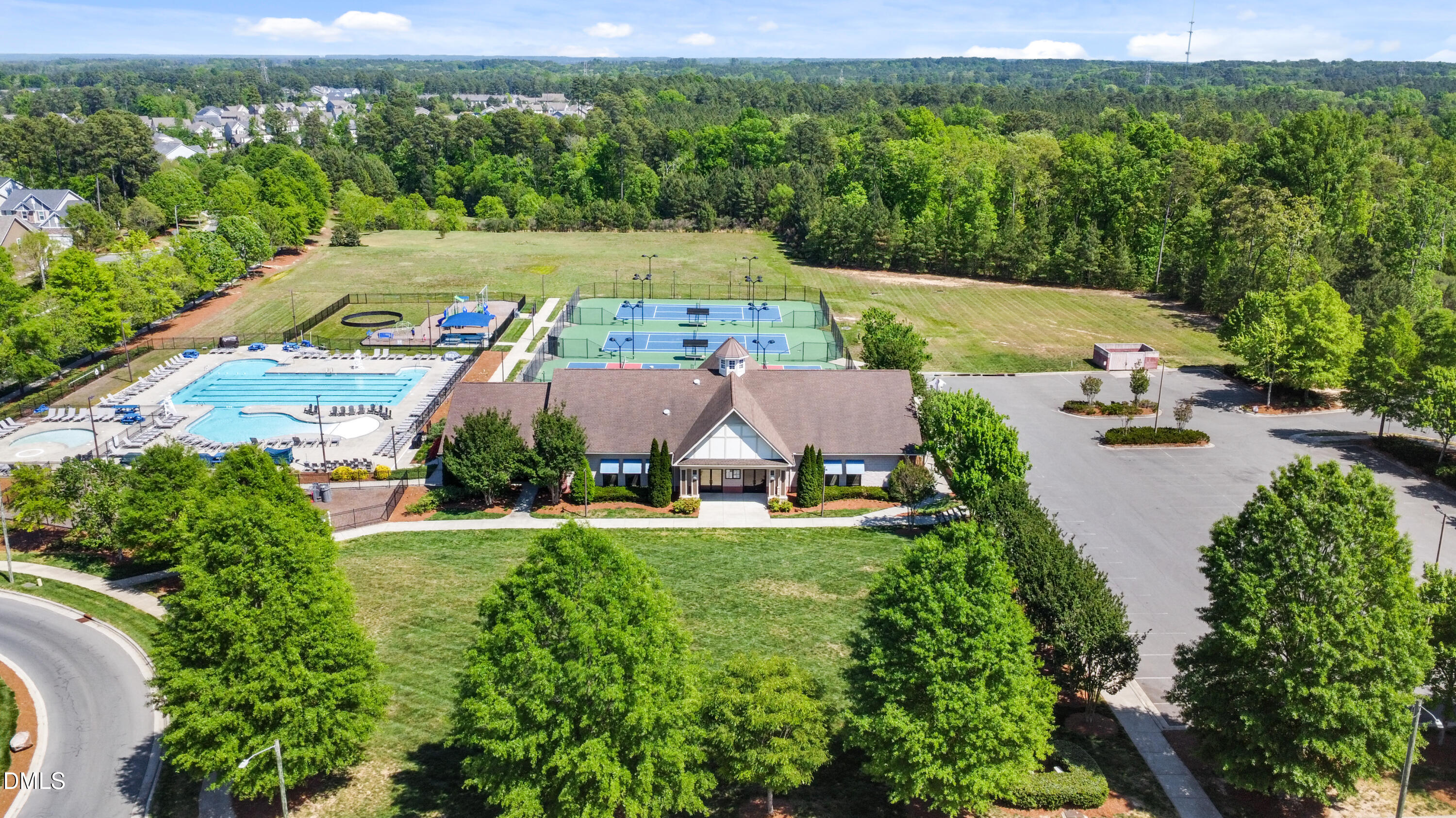 2909 Long Meadow Lane Property Photo 43