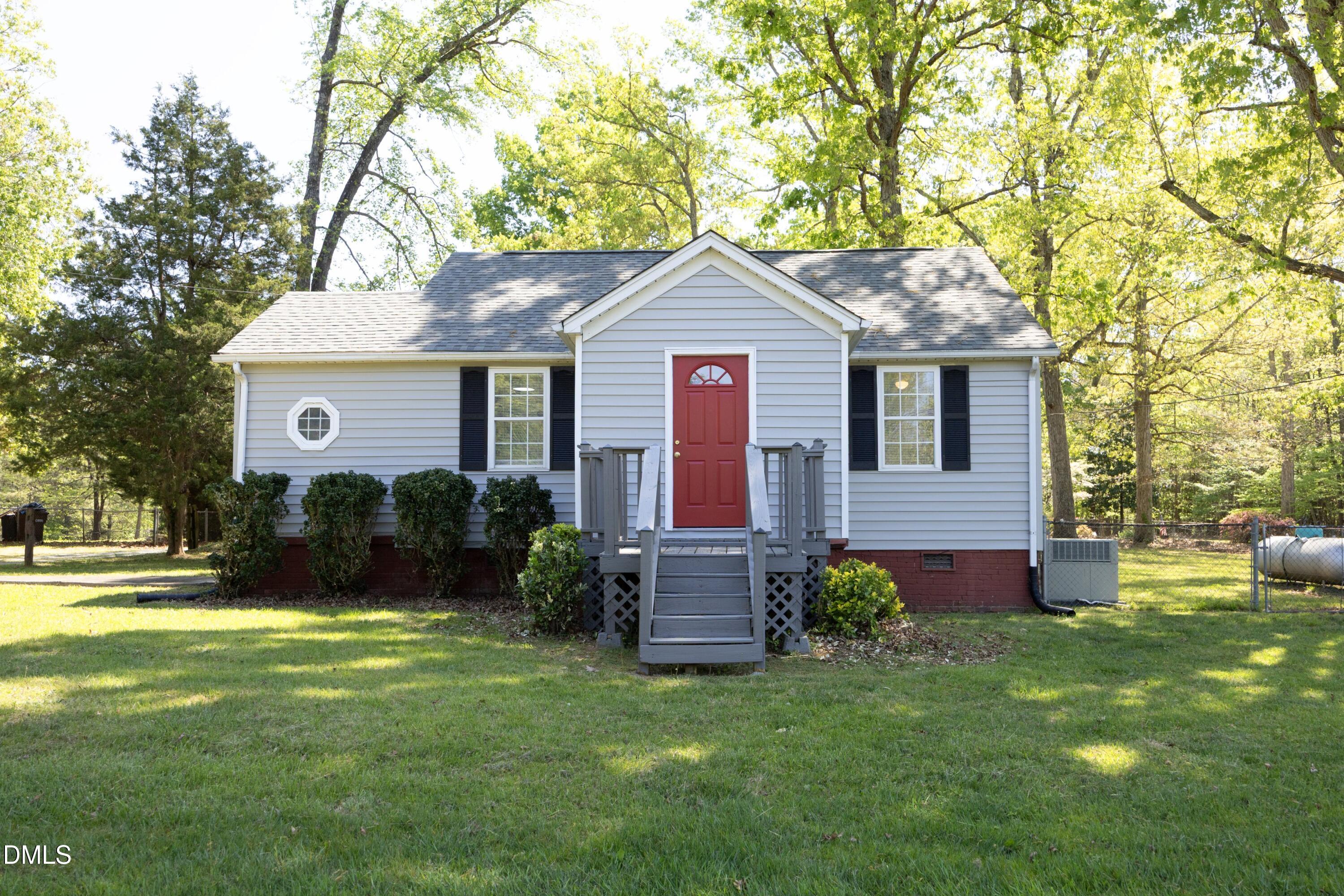 2490 Freshwater Road Property Photo 1