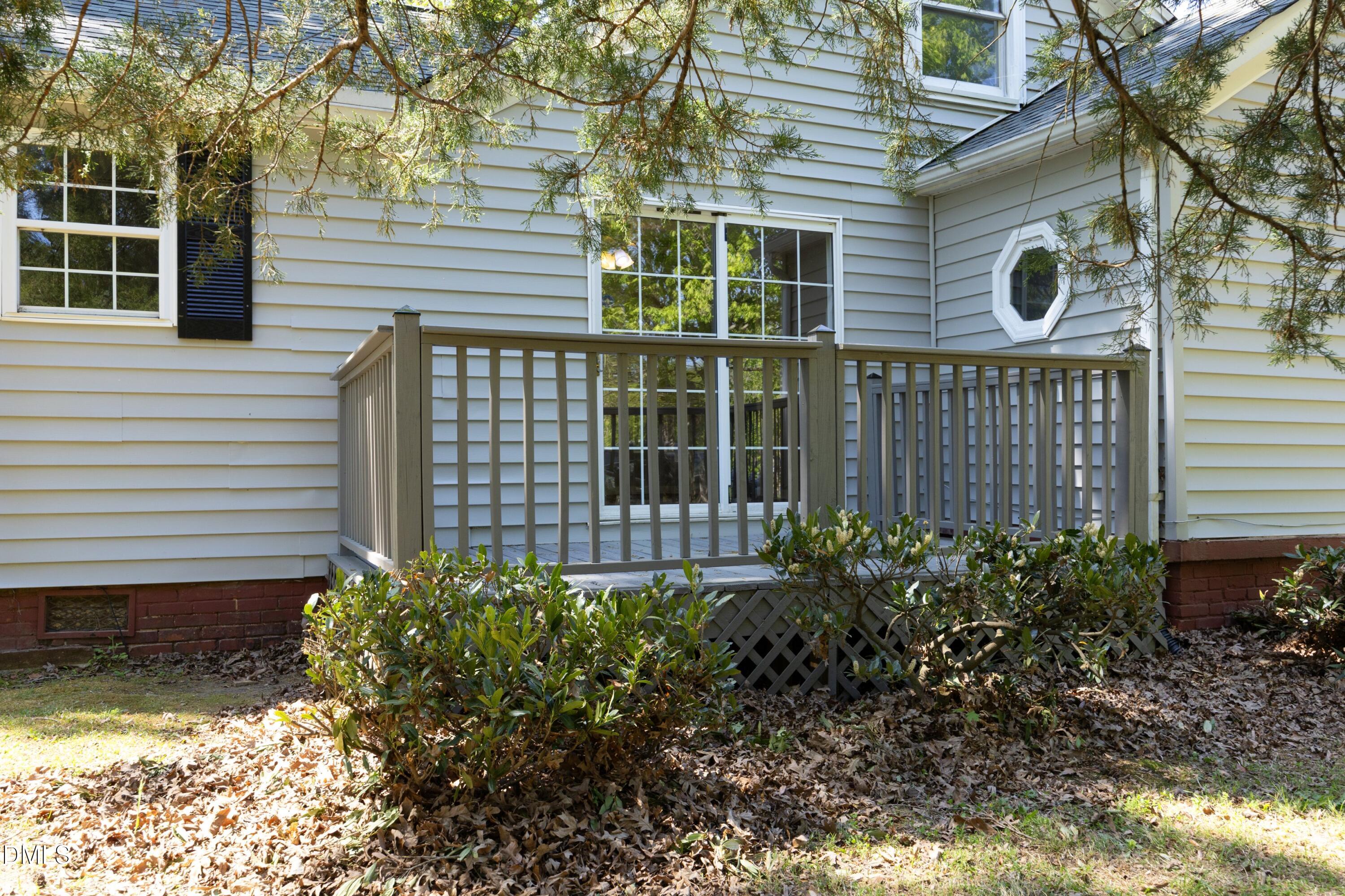 2490 Freshwater Road Property Photo 15