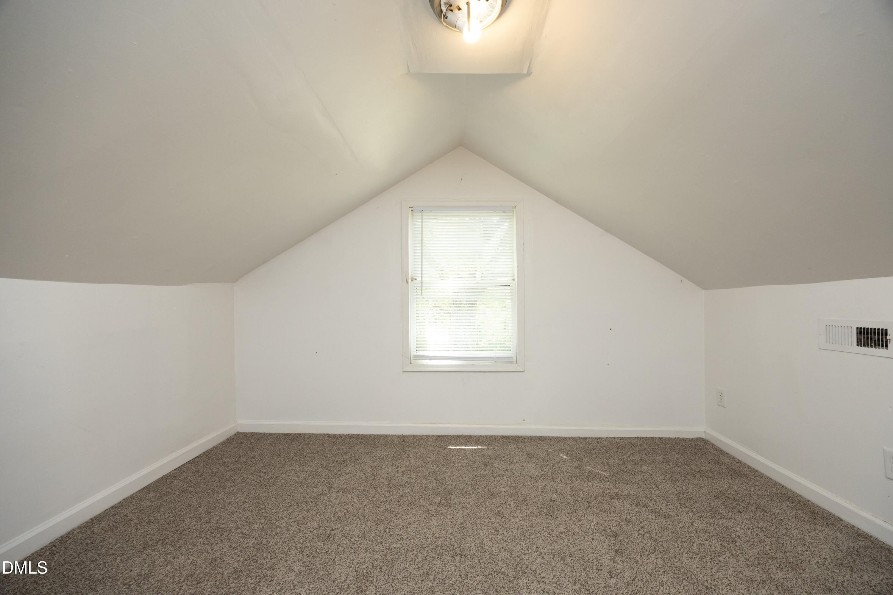 2490 Freshwater Road Property Photo 39