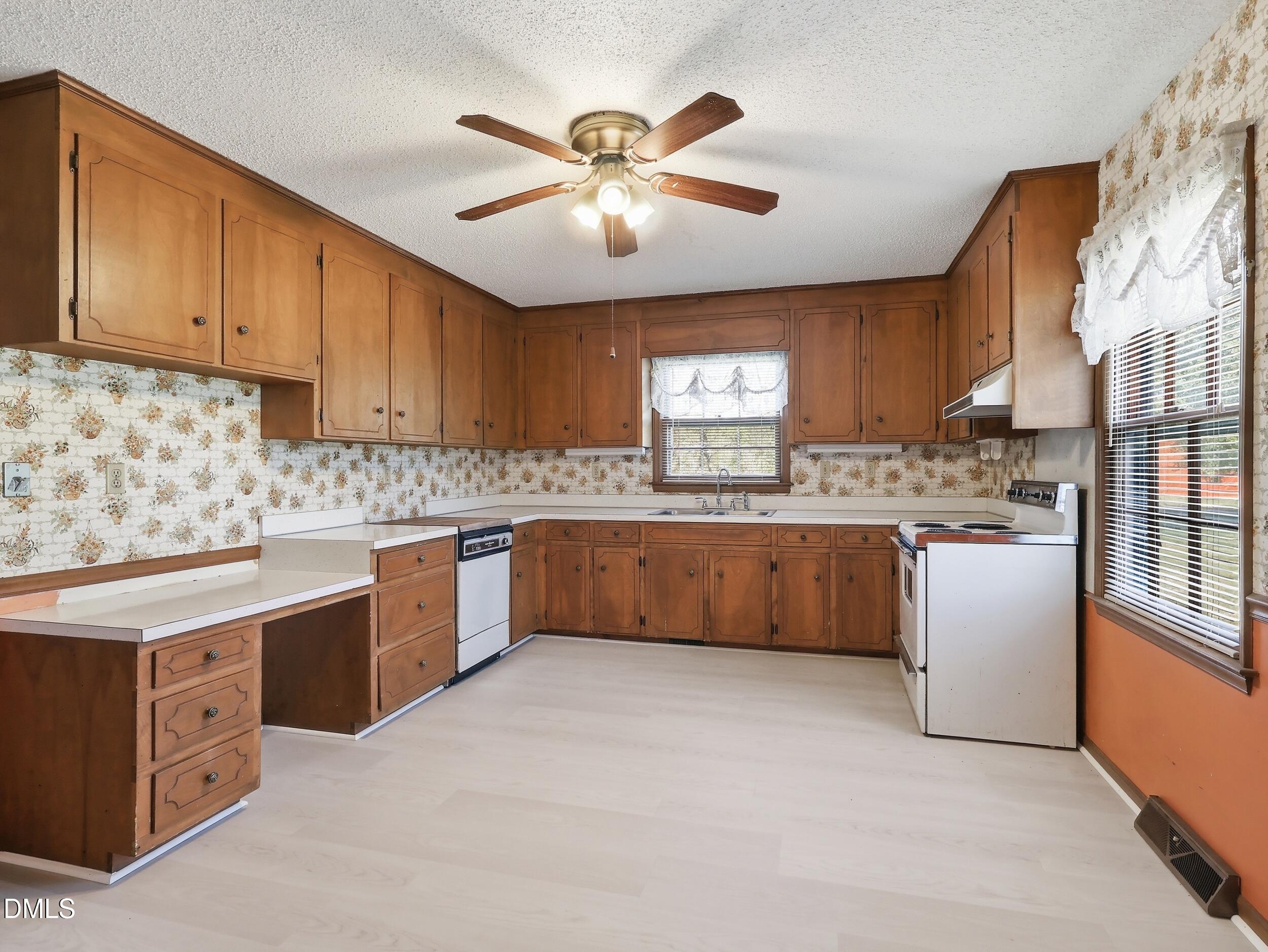 1032, 1036 Water Plant Road Property Photo 11