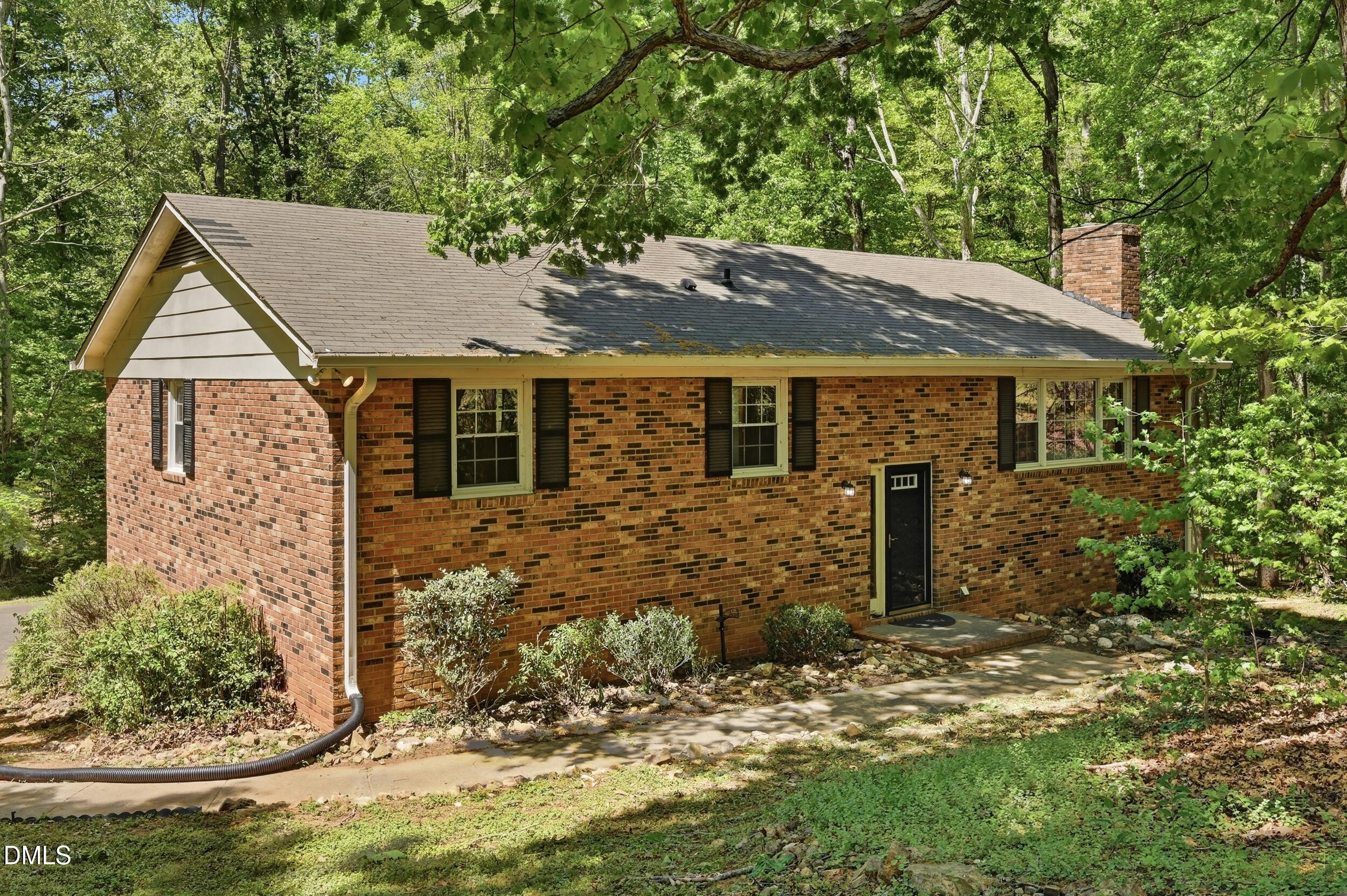 7811 Buckhorn Road Property Photo 1