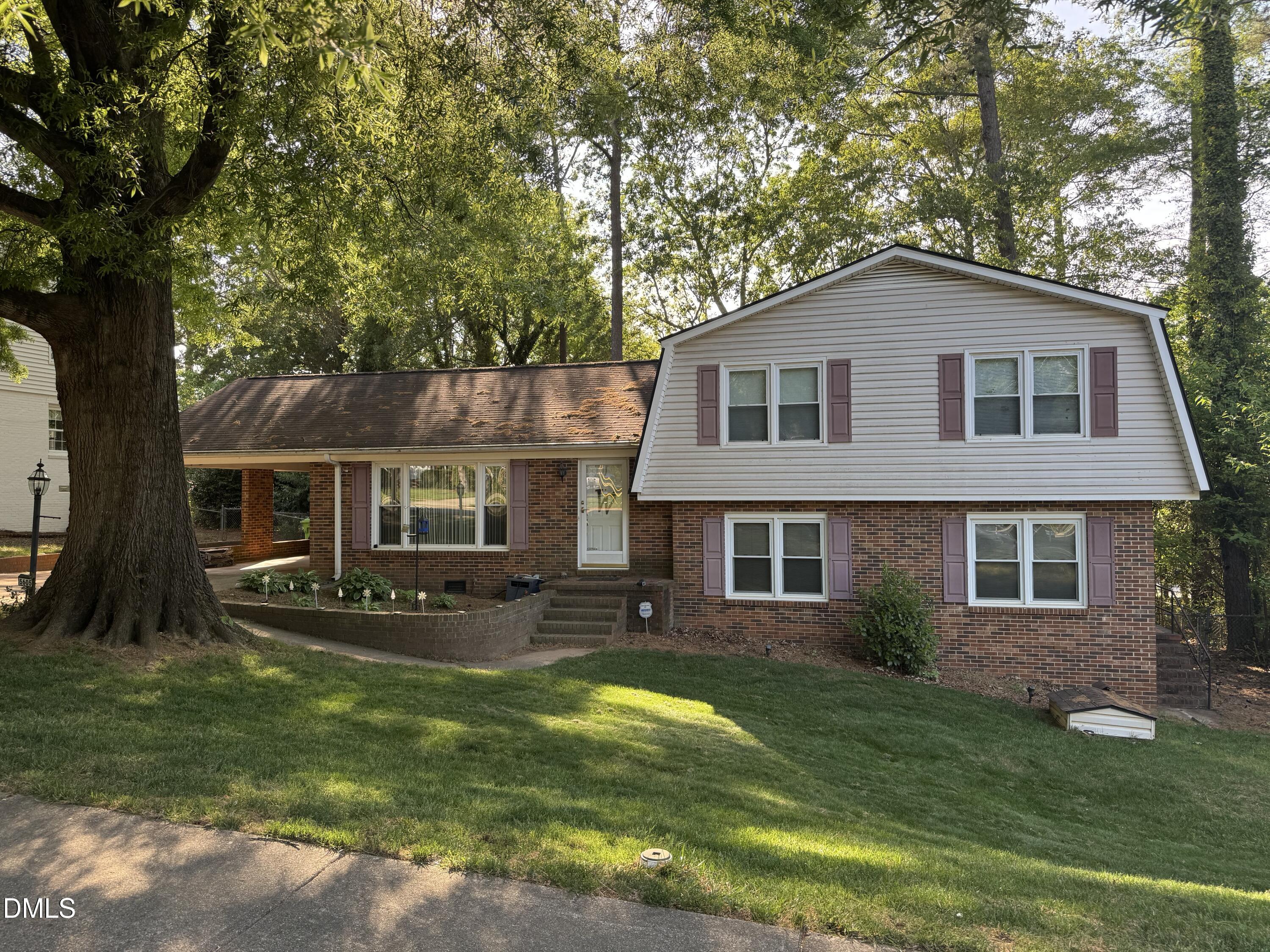 5605 North Hills Drive Property Photo 1