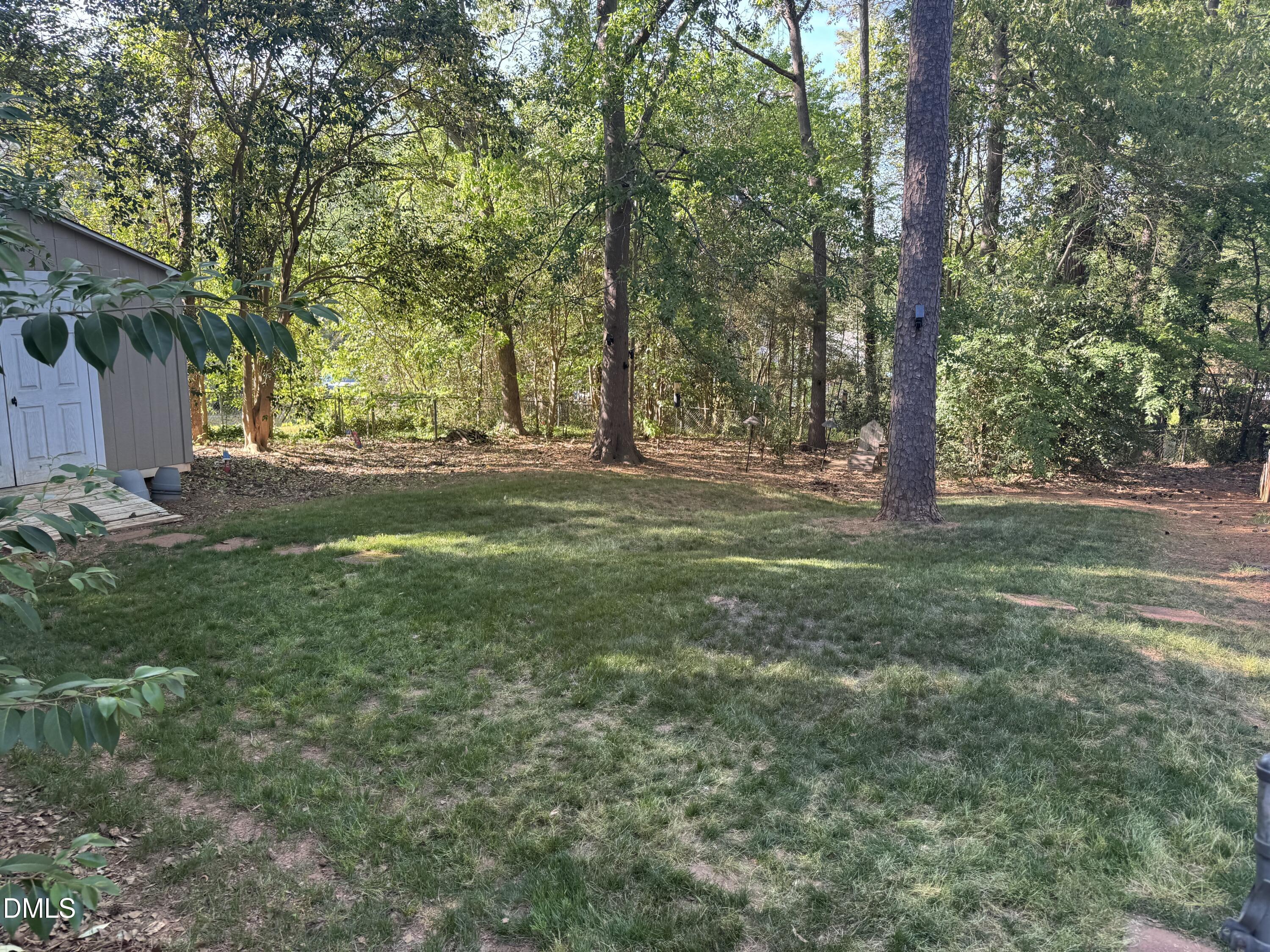 5605 North Hills Drive Property Photo 6