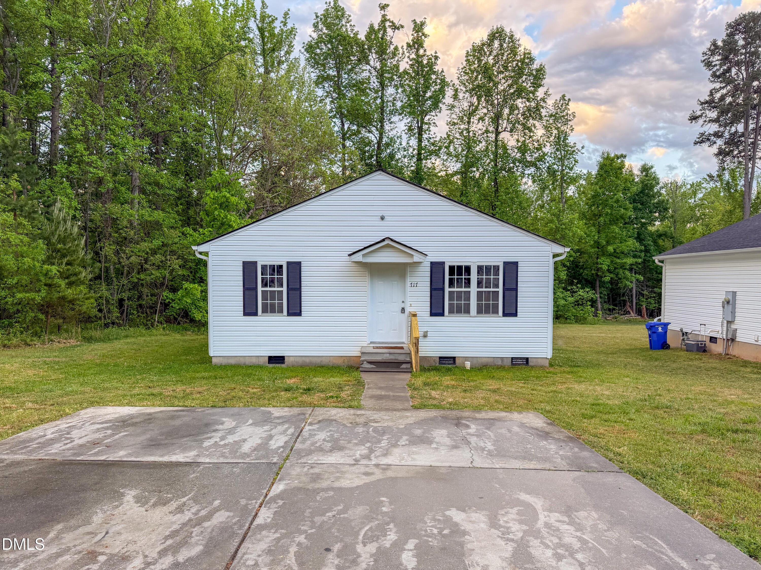 717 Roosevelt Street Property Photo 1