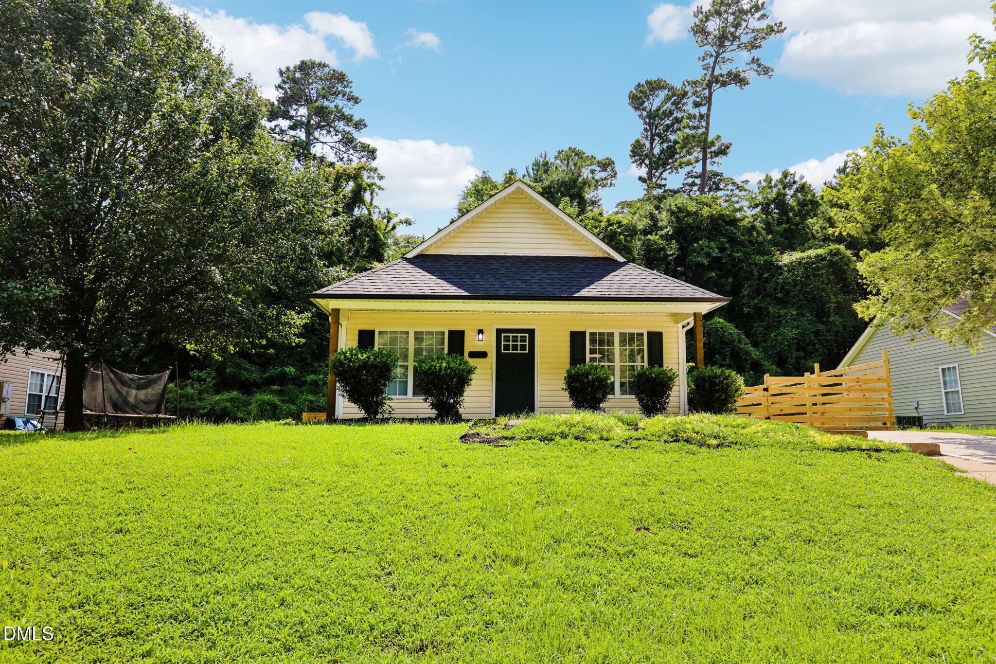 1349 Crabtree Boulevard Property Photo 2