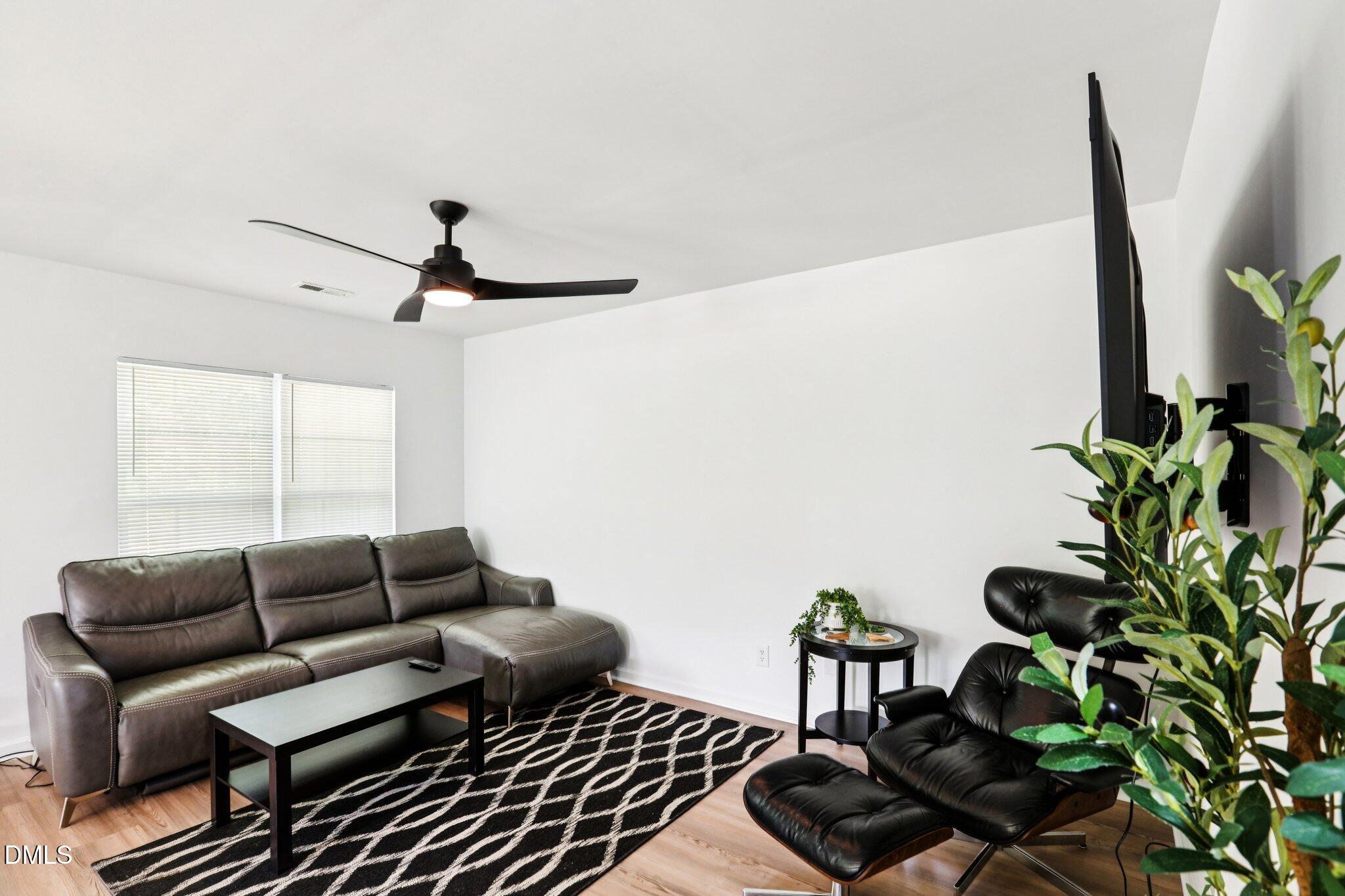 1349 Crabtree Boulevard Property Photo 6