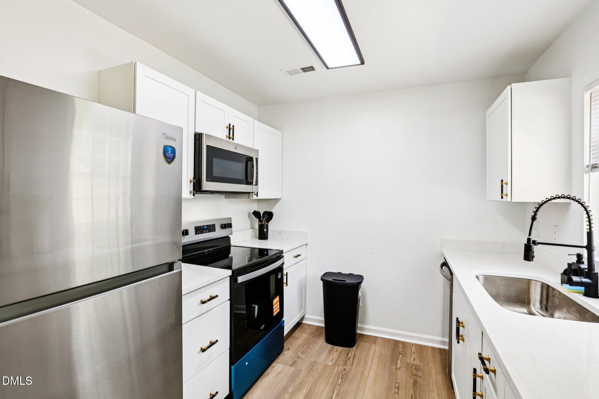1349 Crabtree Boulevard Property Photo 8