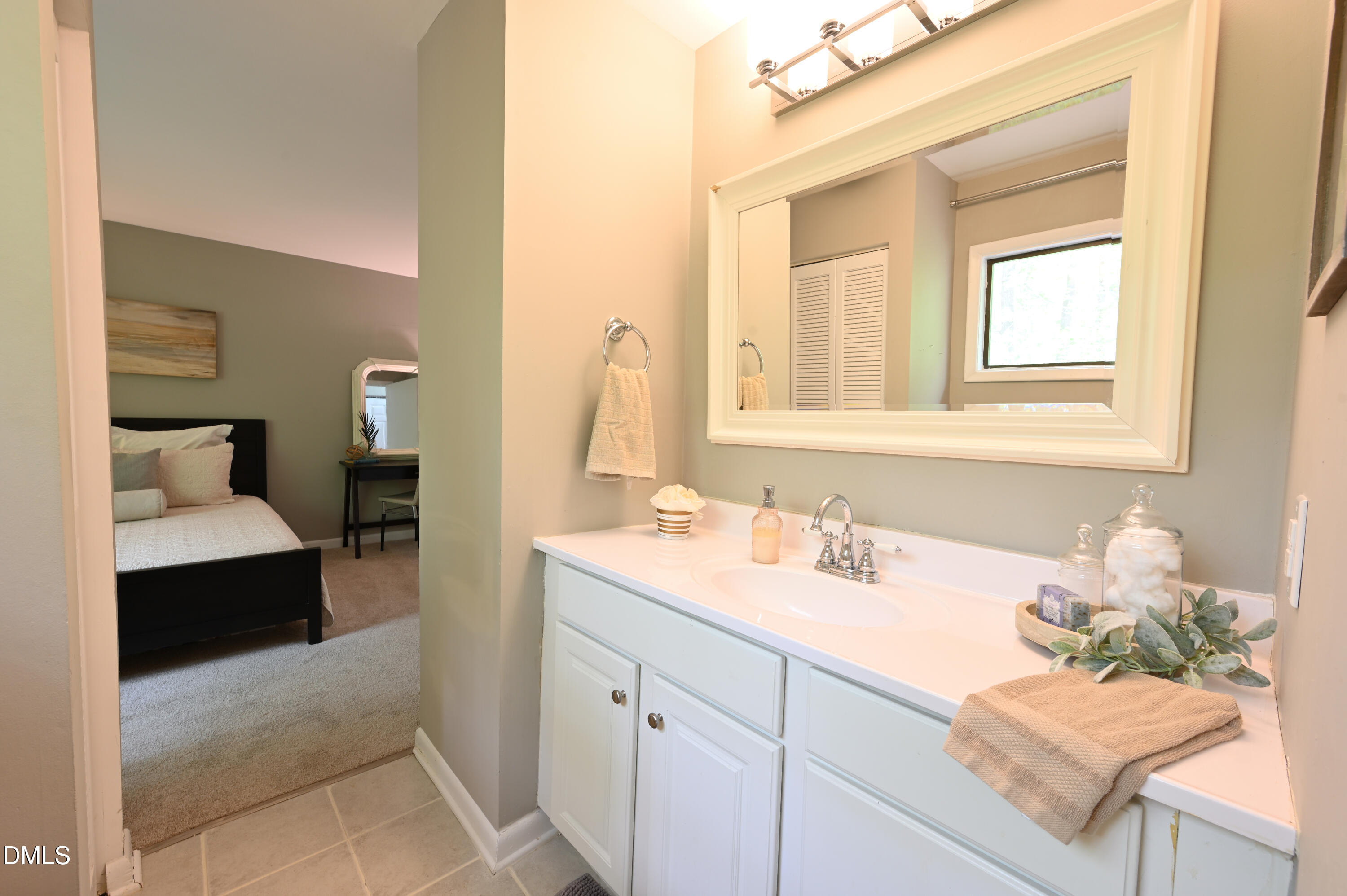 4100 Five Oaks Drive Unit 39 Property Photo 12
