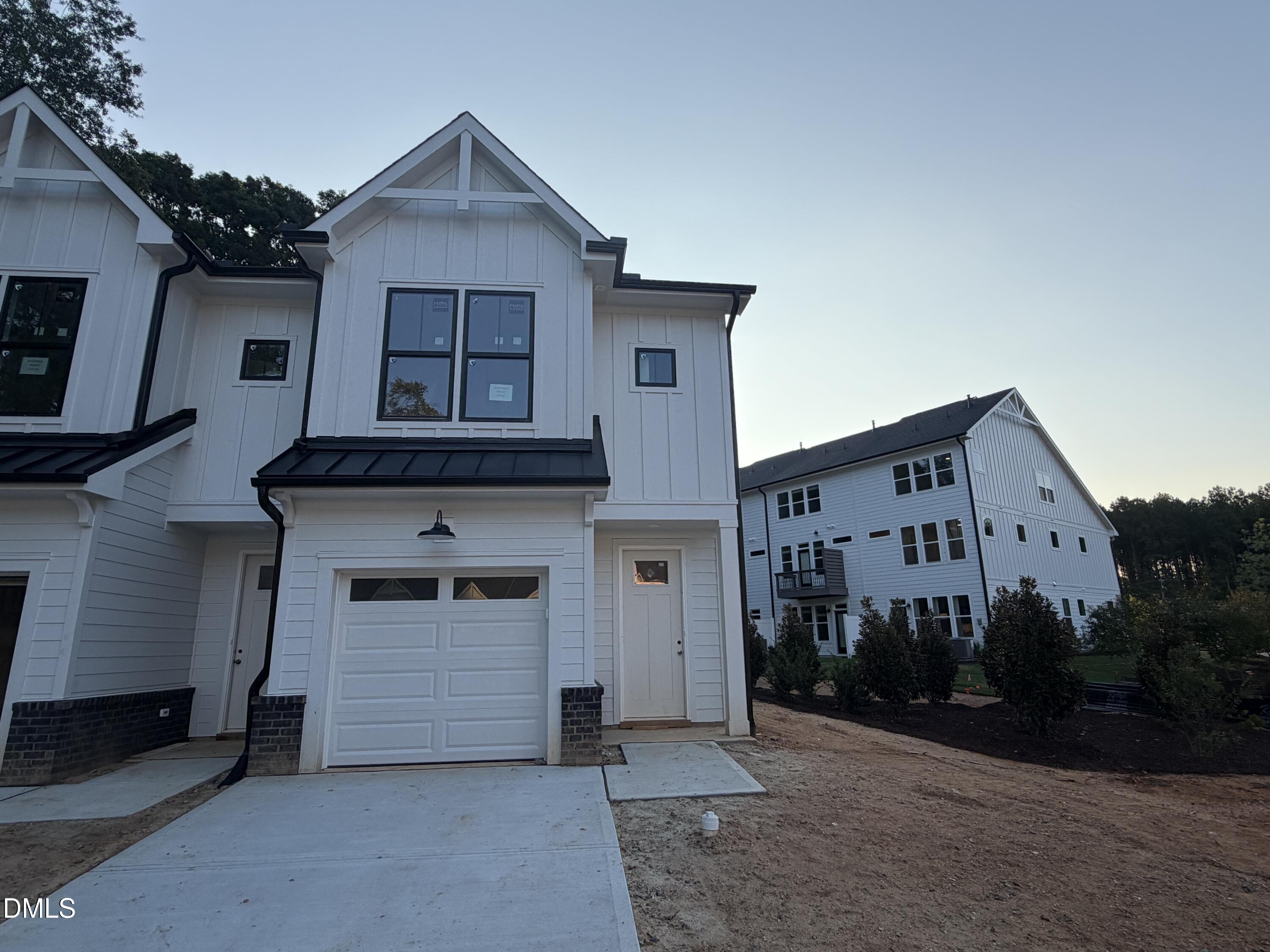 615 W Cable Court Property Photo 1