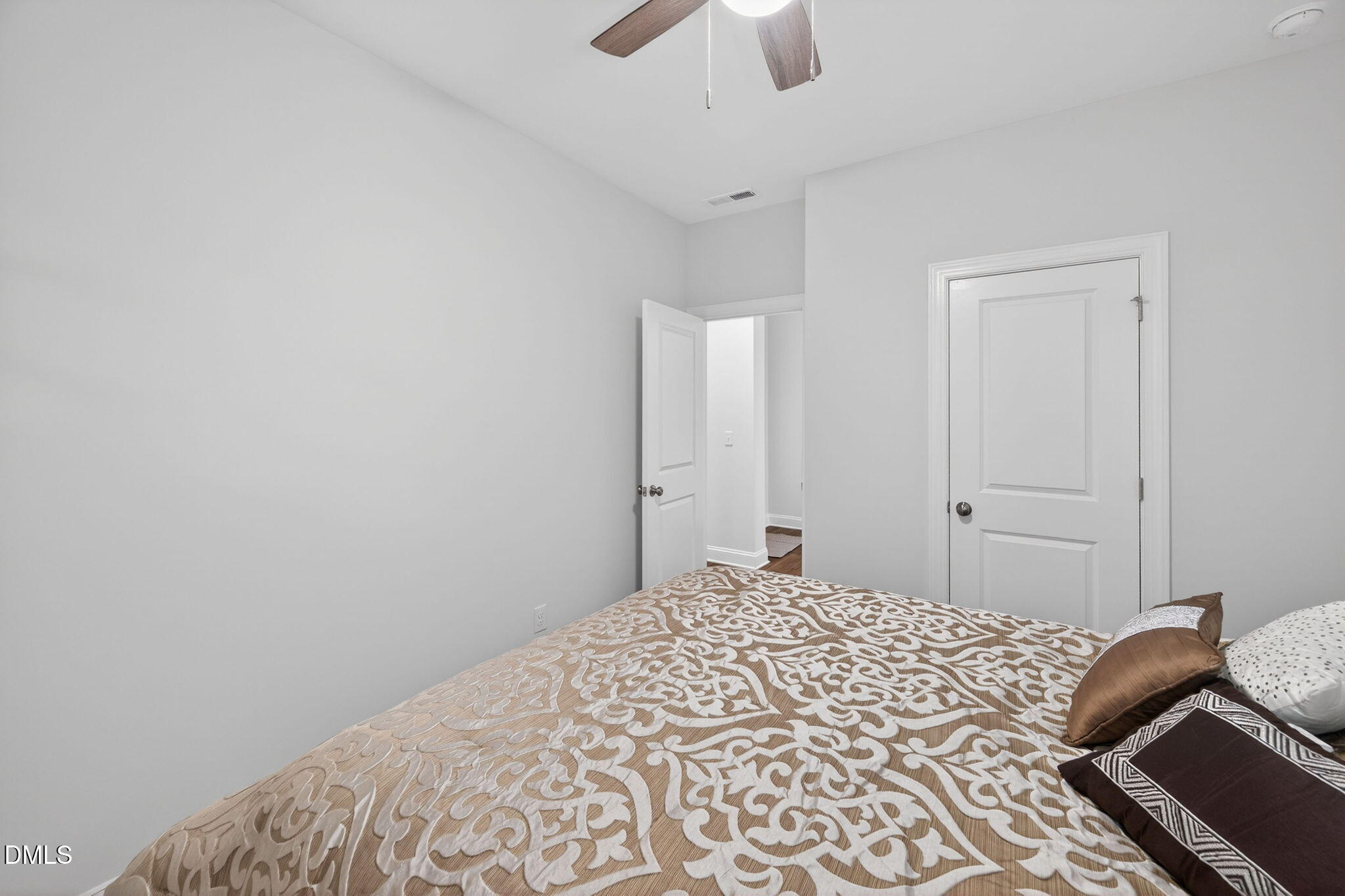 466 Serenity Walk Parkway Property Photo 28