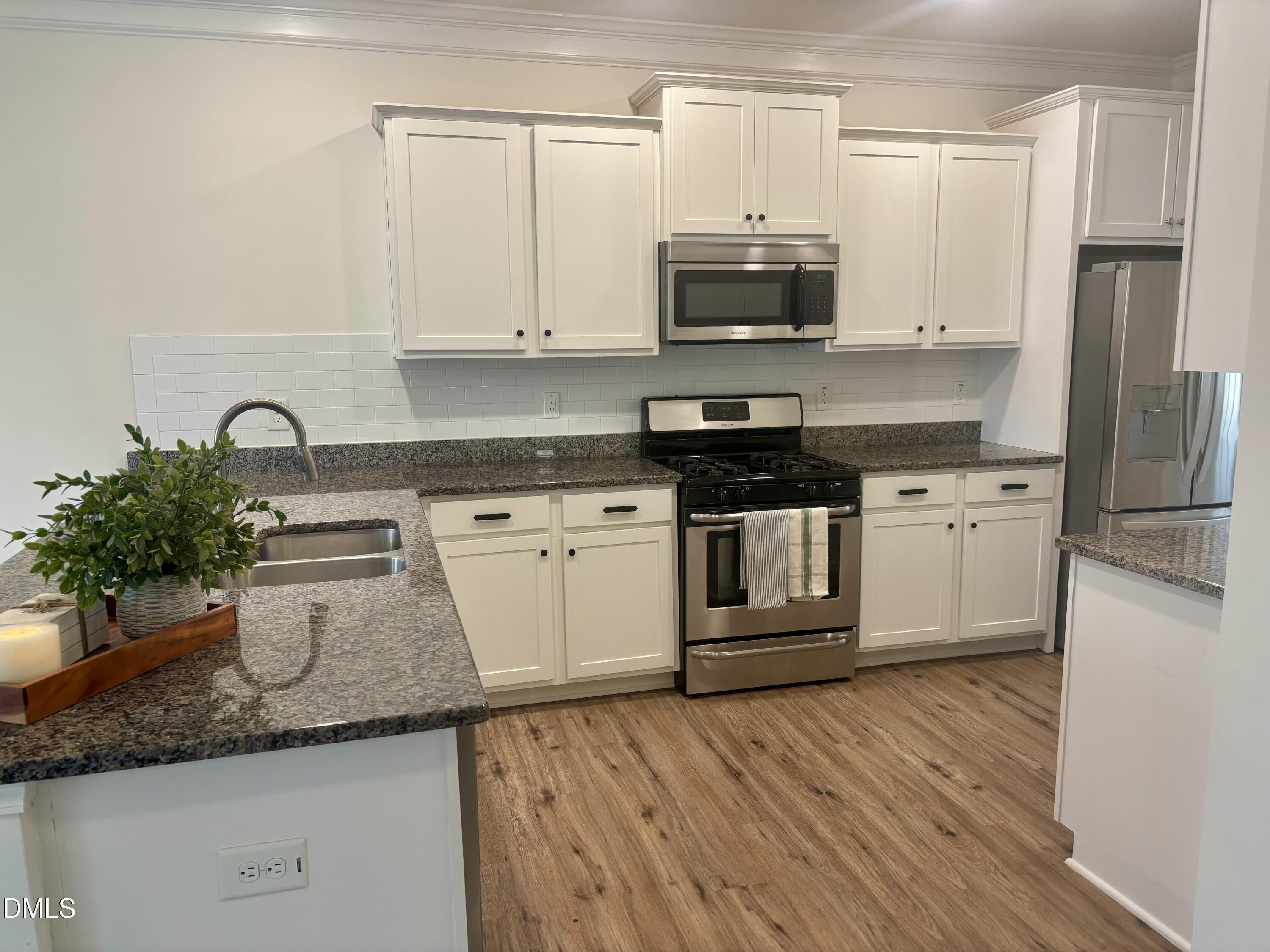 2024 Delphi Way Property Photo 13