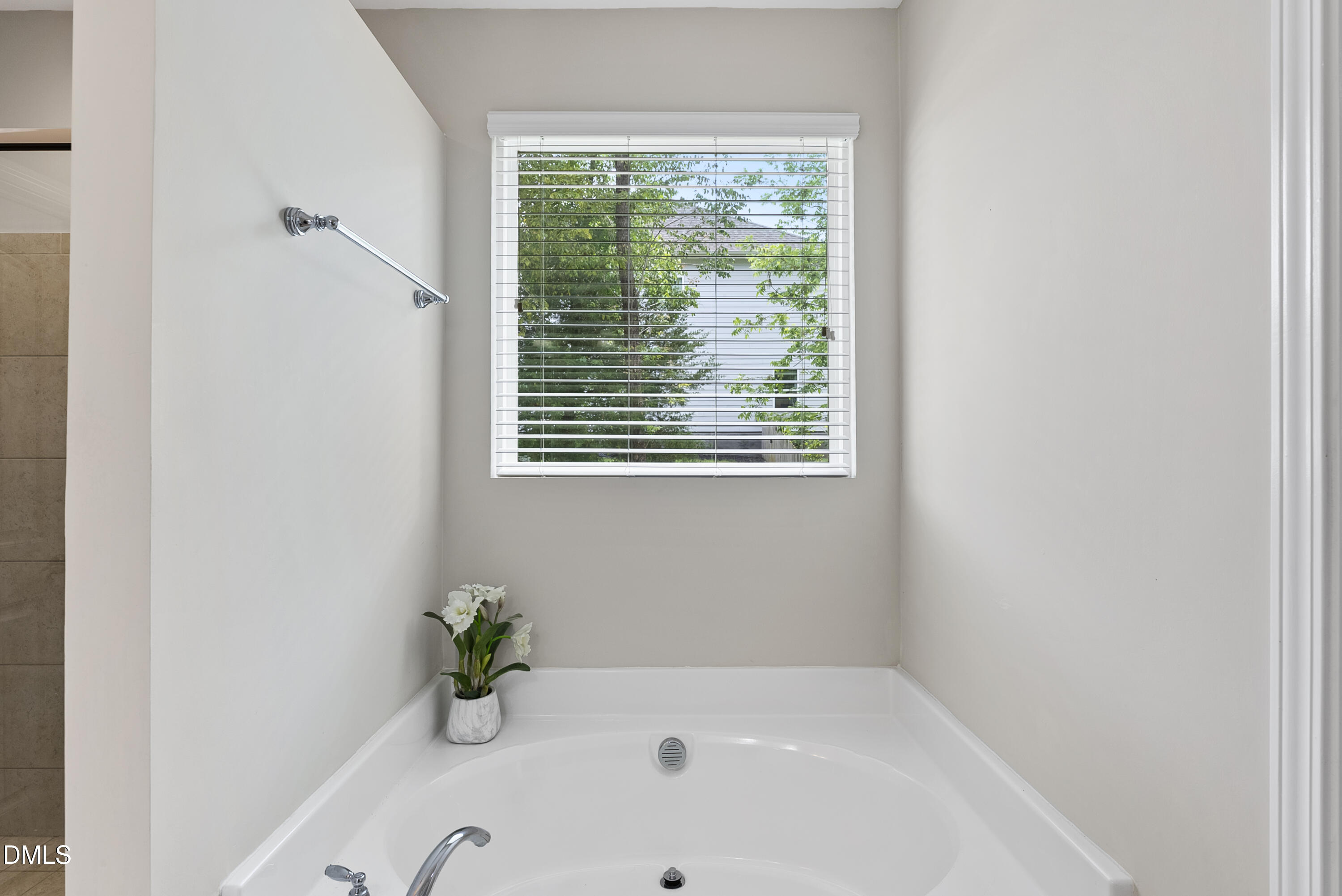 2024 Delphi Way Property Photo 16