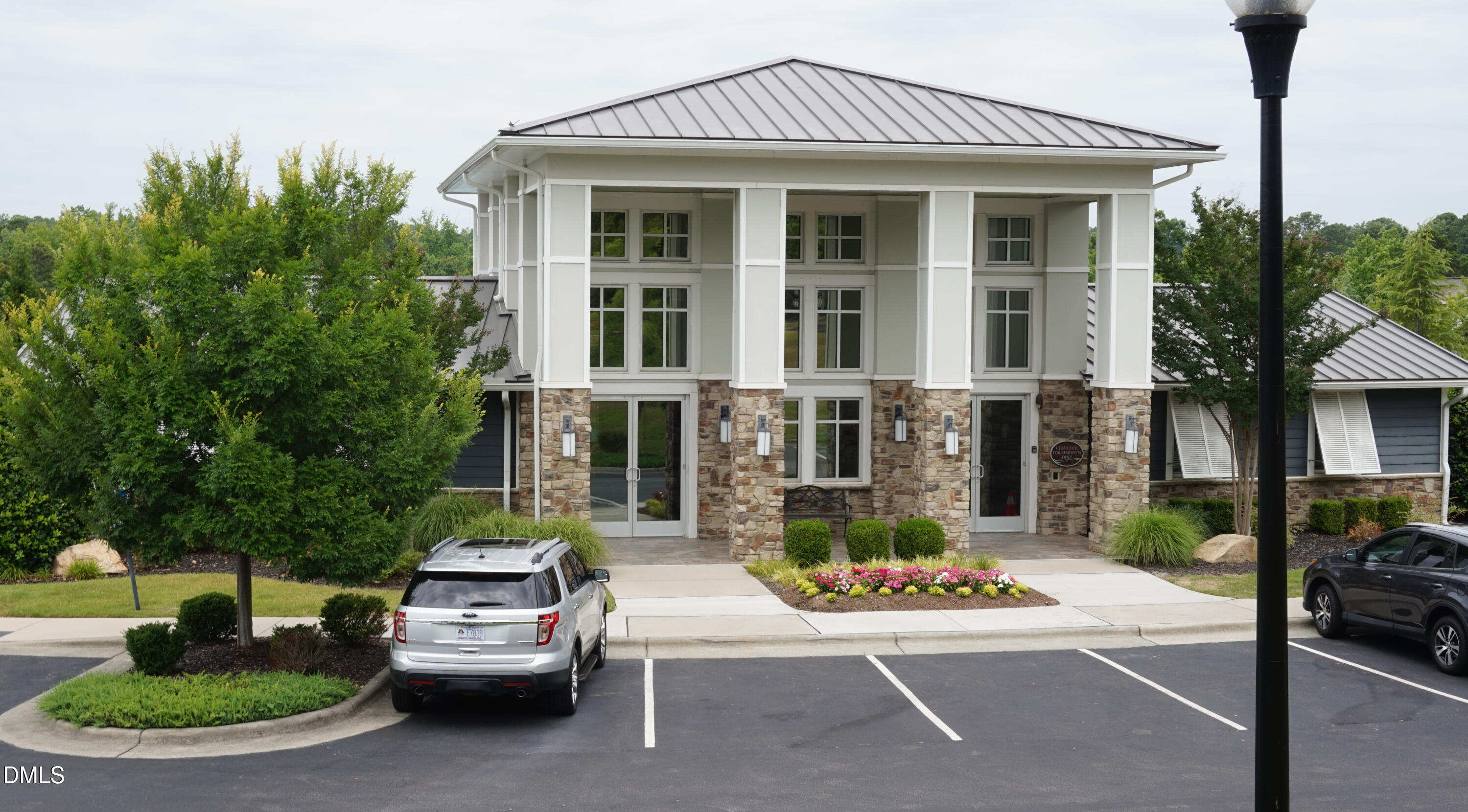 1013 New Creek Way Property Photo 36