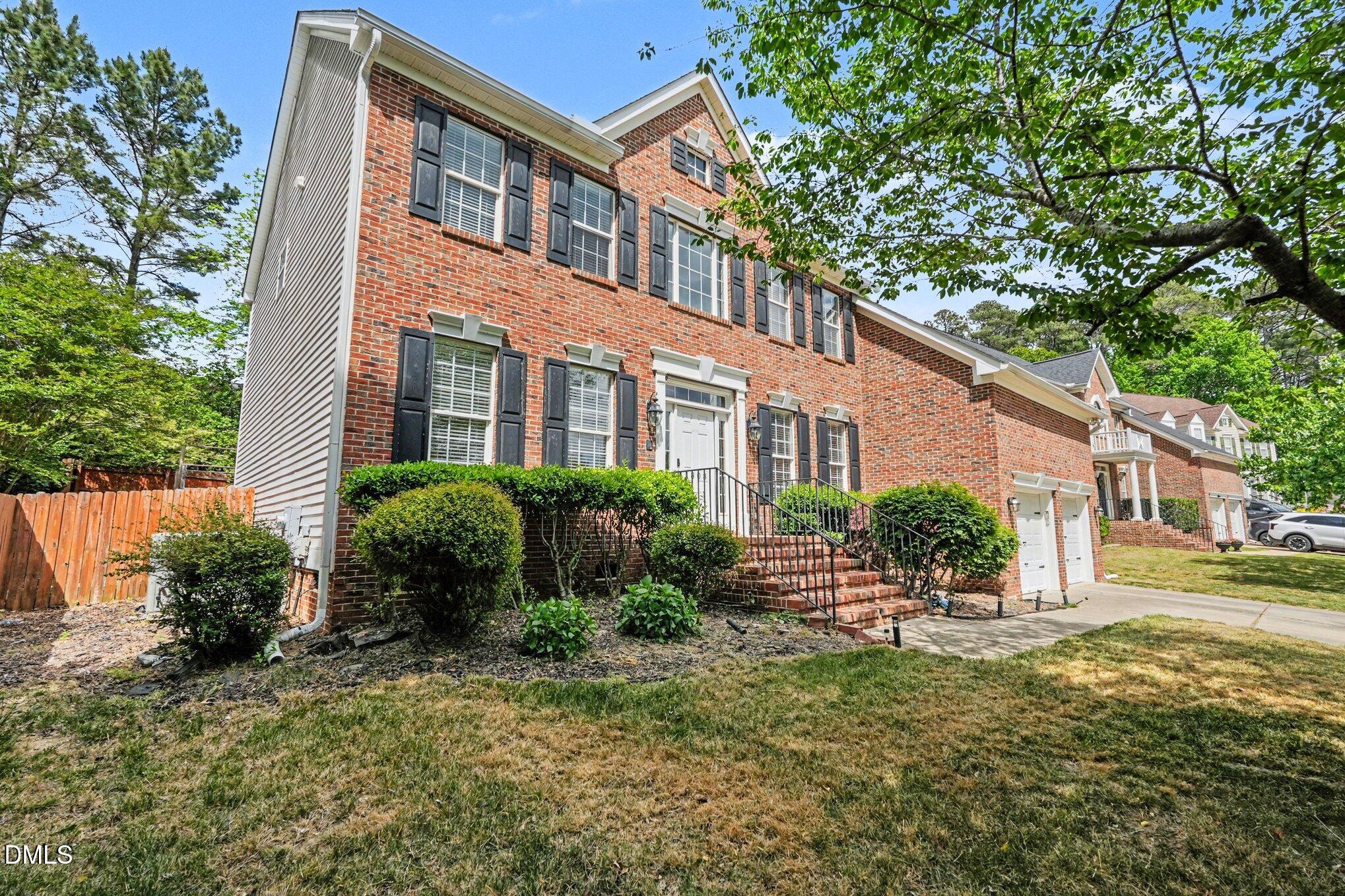 1808 Abby Knoll Drive Property Photo 3