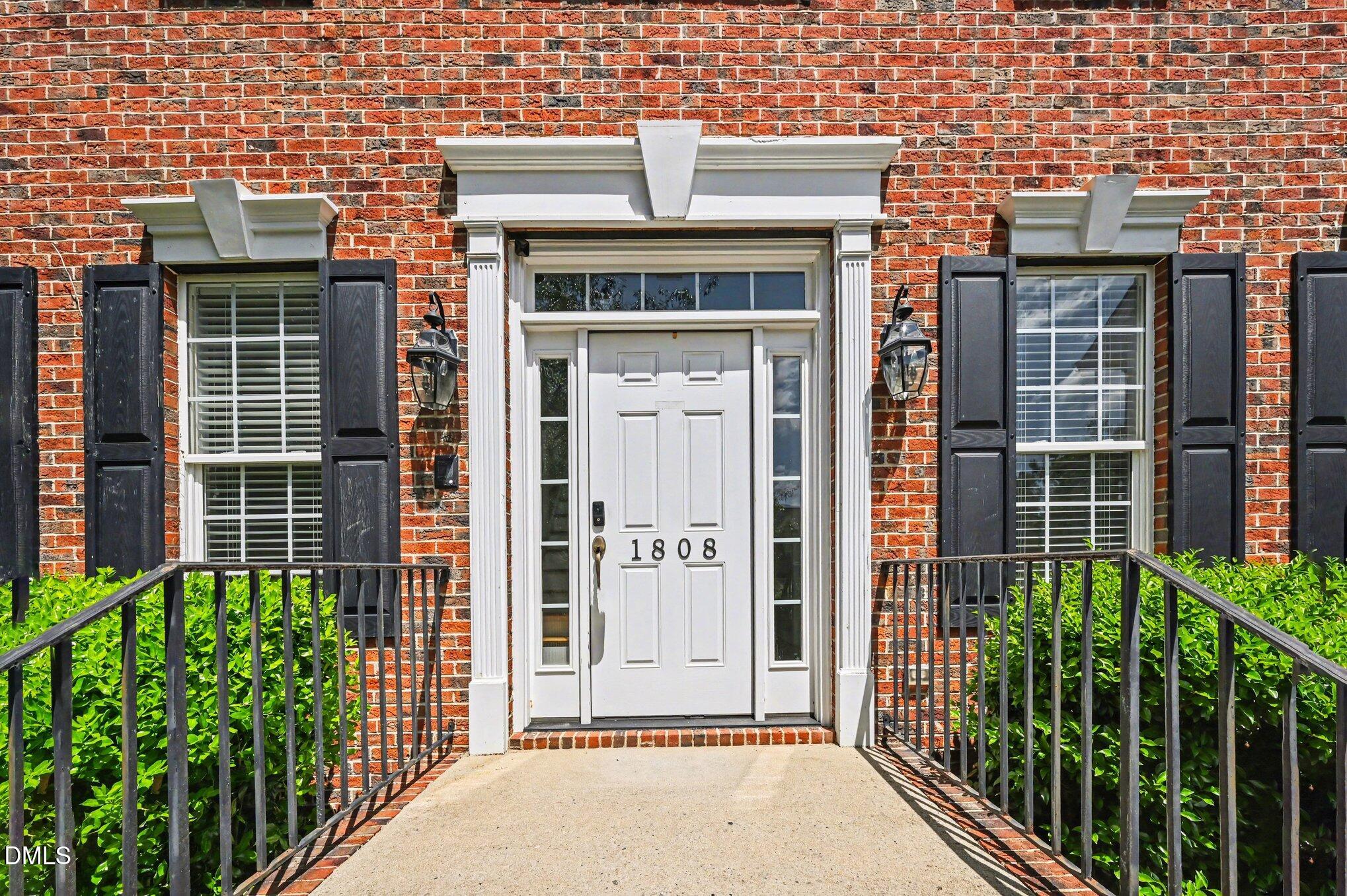1808 Abby Knoll Drive Property Photo 8