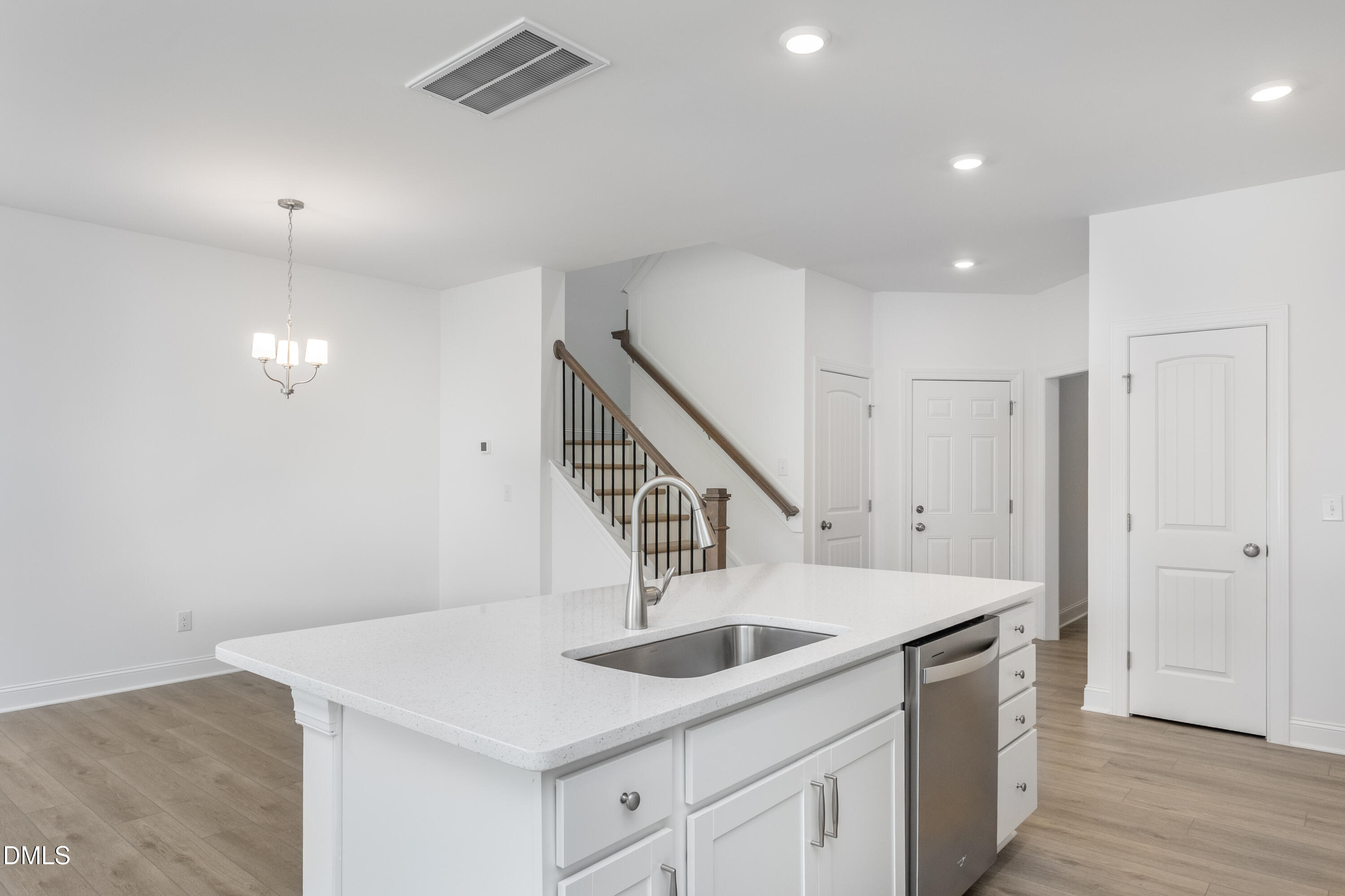 5405 Running Fox Lane Property Photo 8