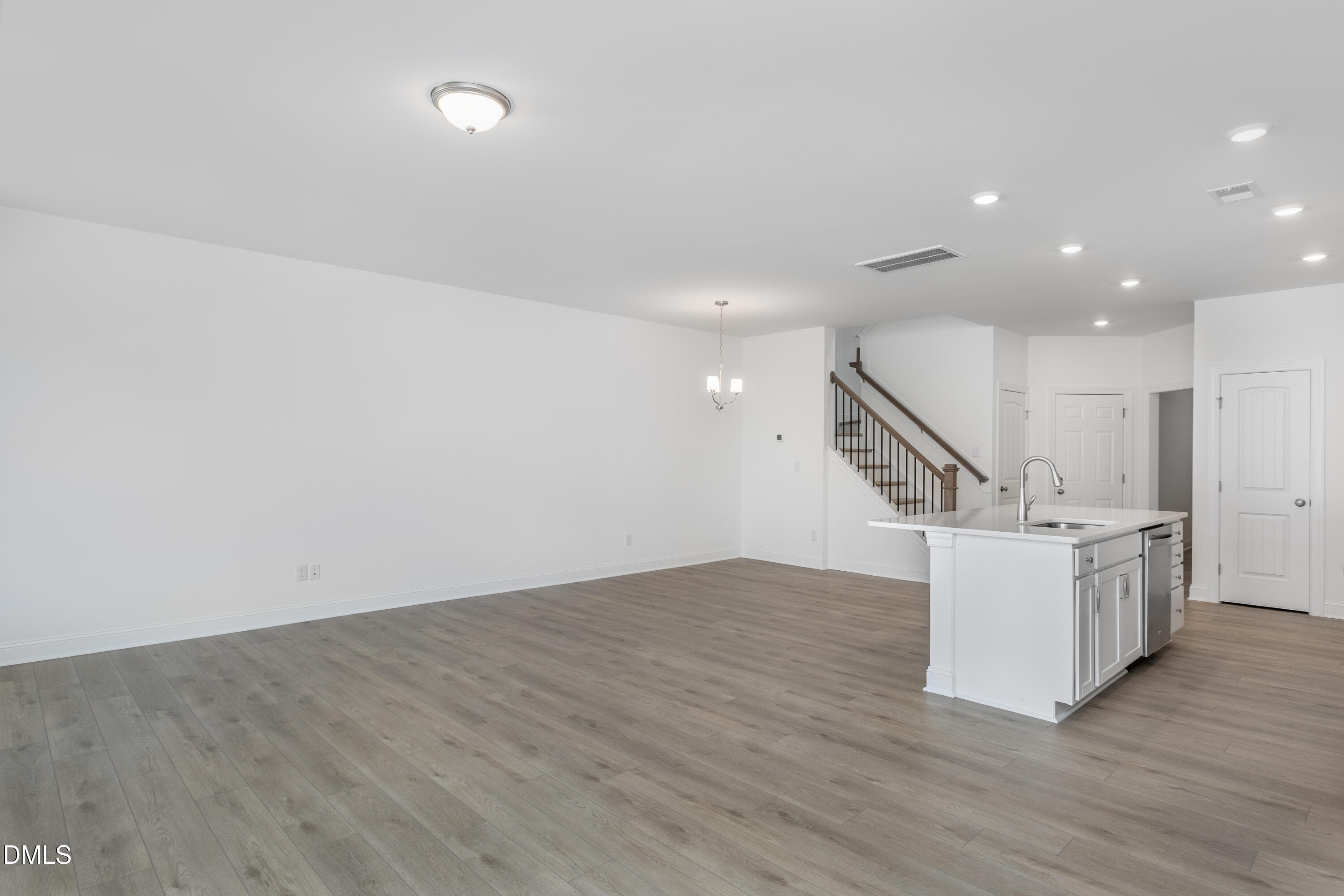 5405 Running Fox Lane Property Photo 12
