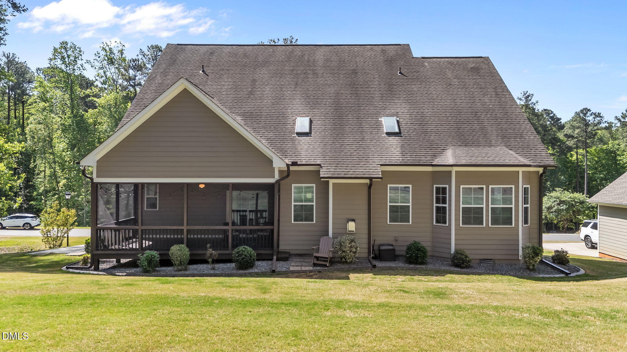 670 Rockport Drive Property Photo 12