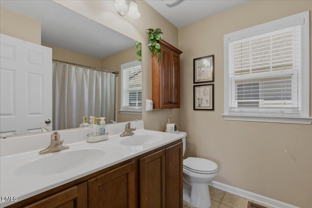 901 Dorothy Sanders Way Property Photo 18