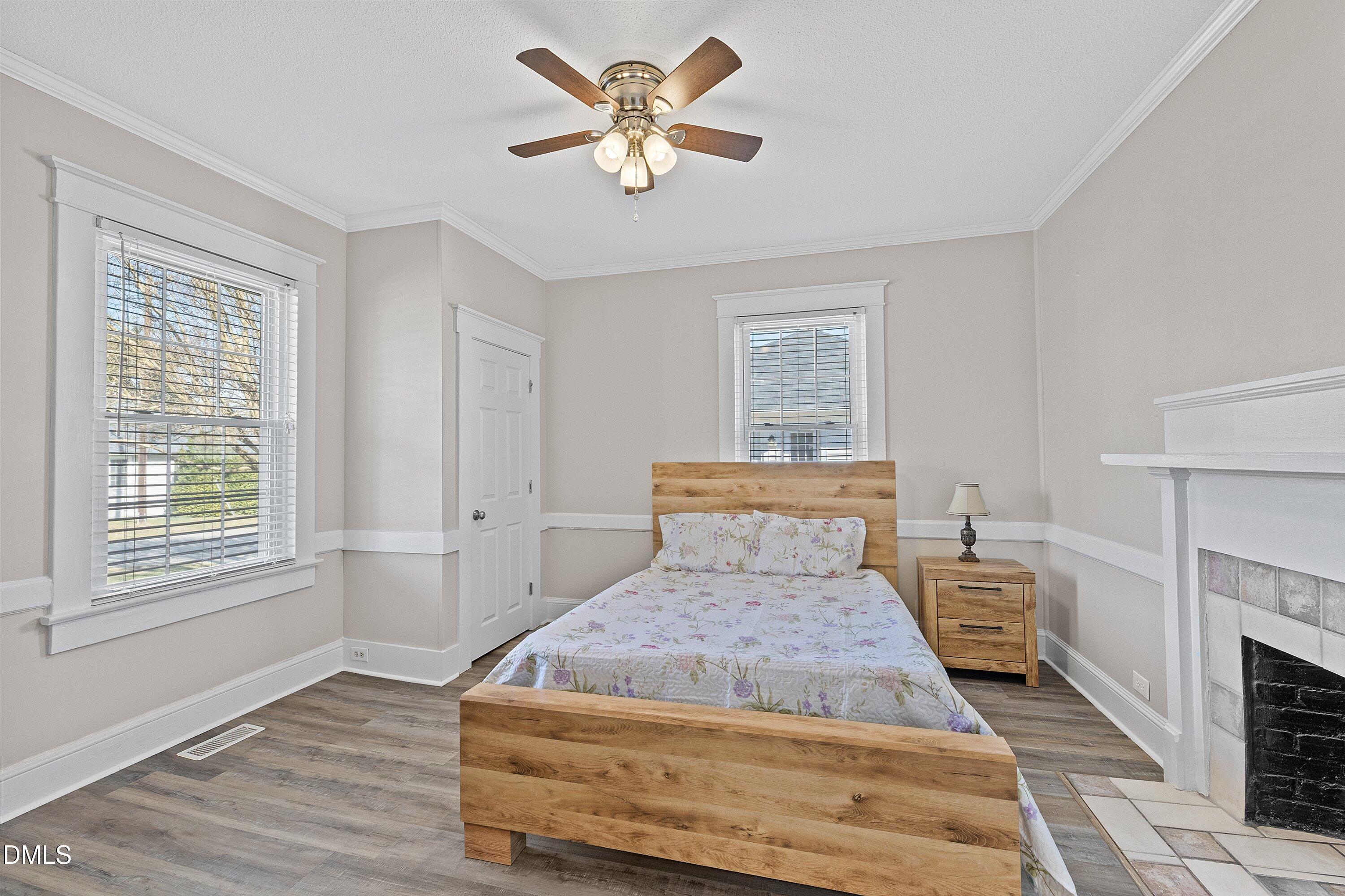 403 W E Street Property Photo 10