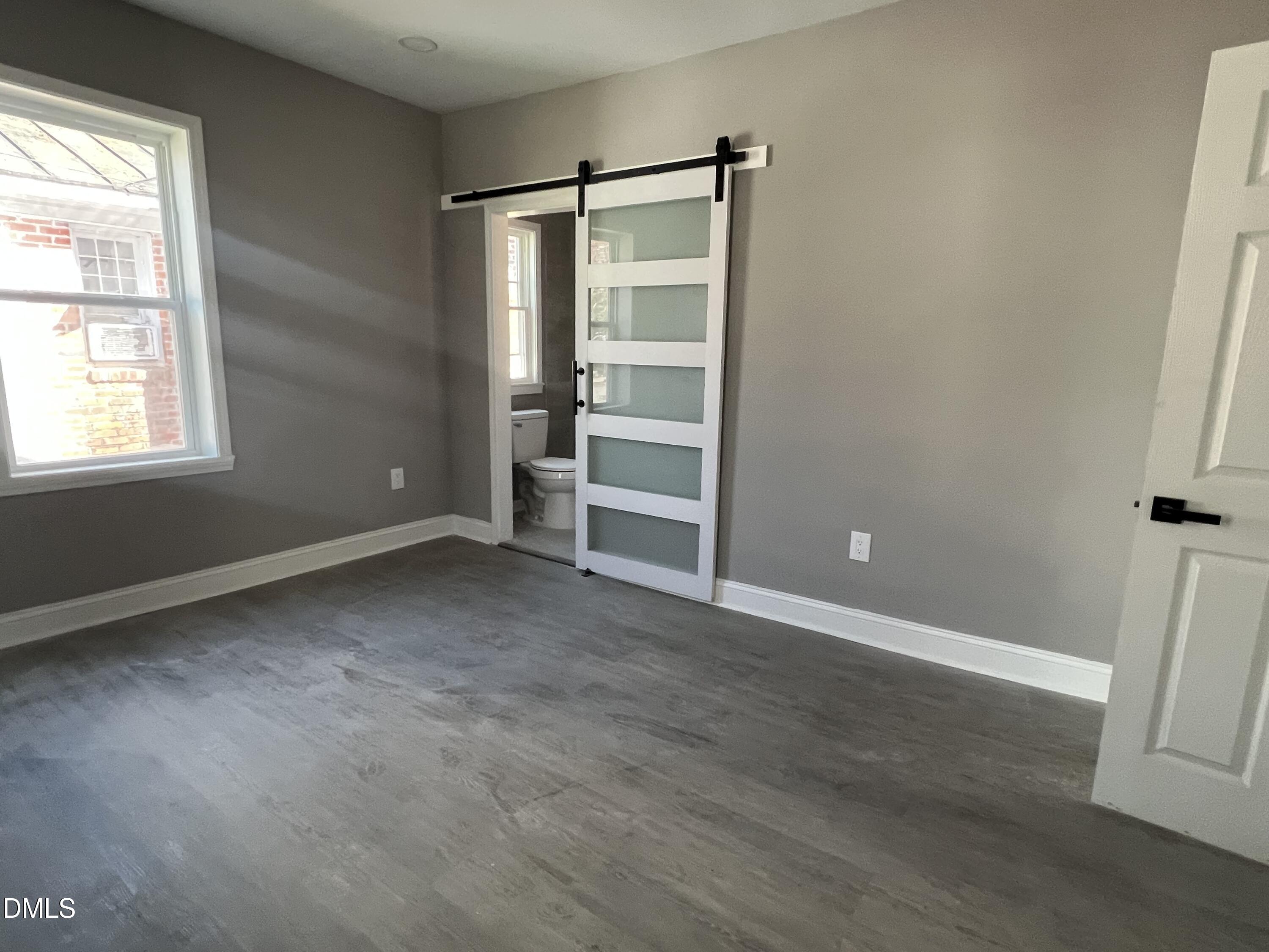 825 Long Avenue Property Photo 10