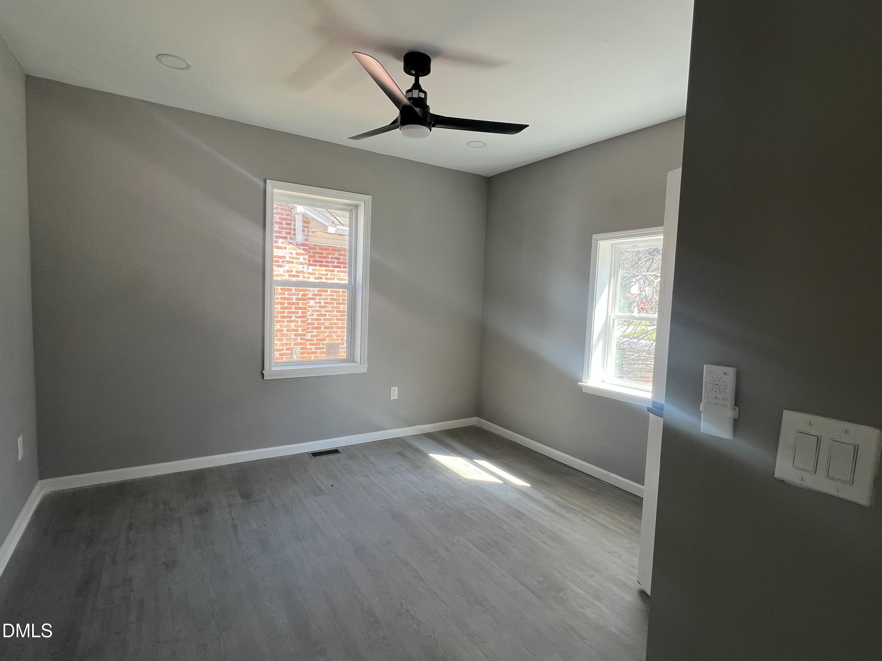 825 Long Avenue Property Photo 13