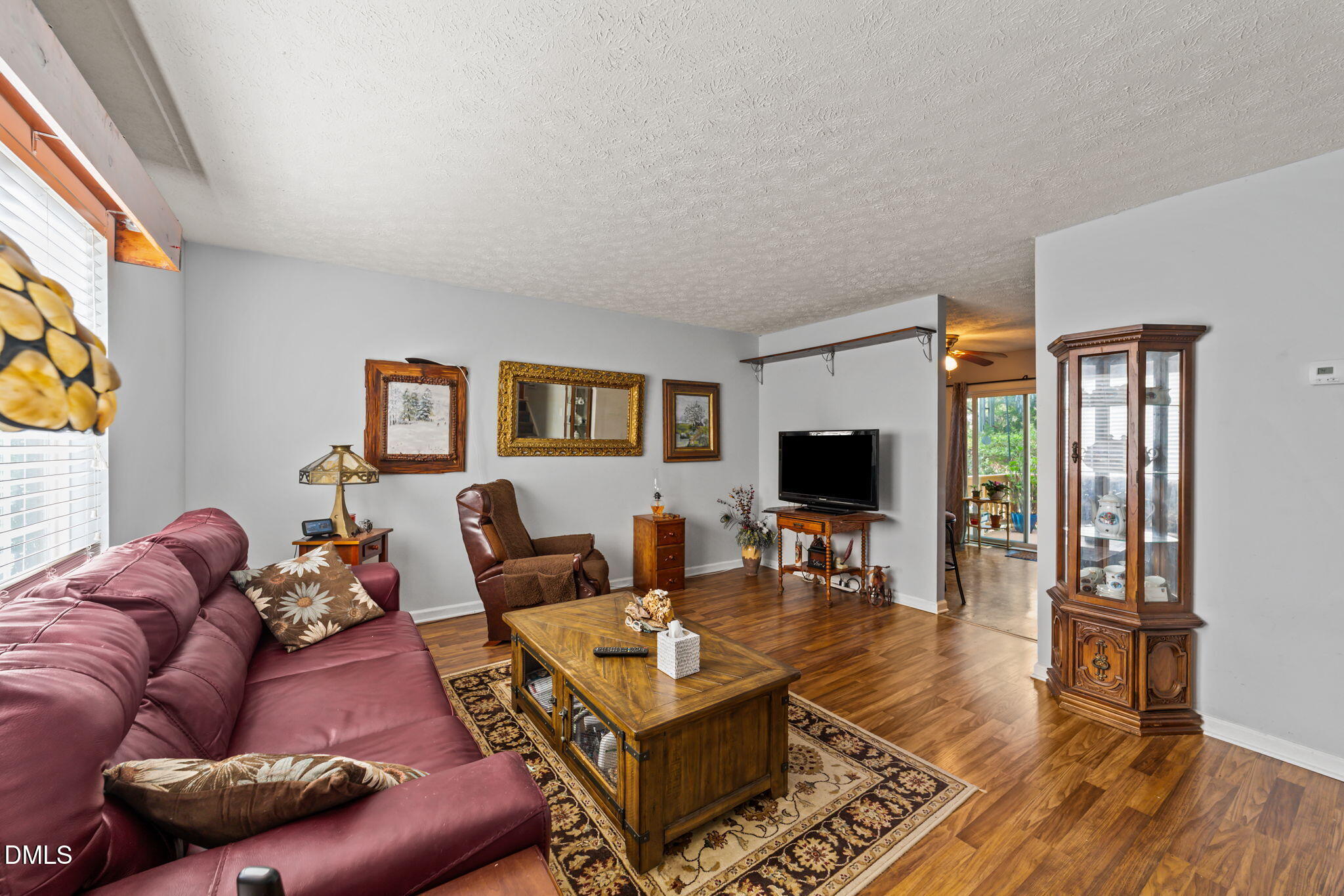 320 Bainbridge Circle Property Photo 3