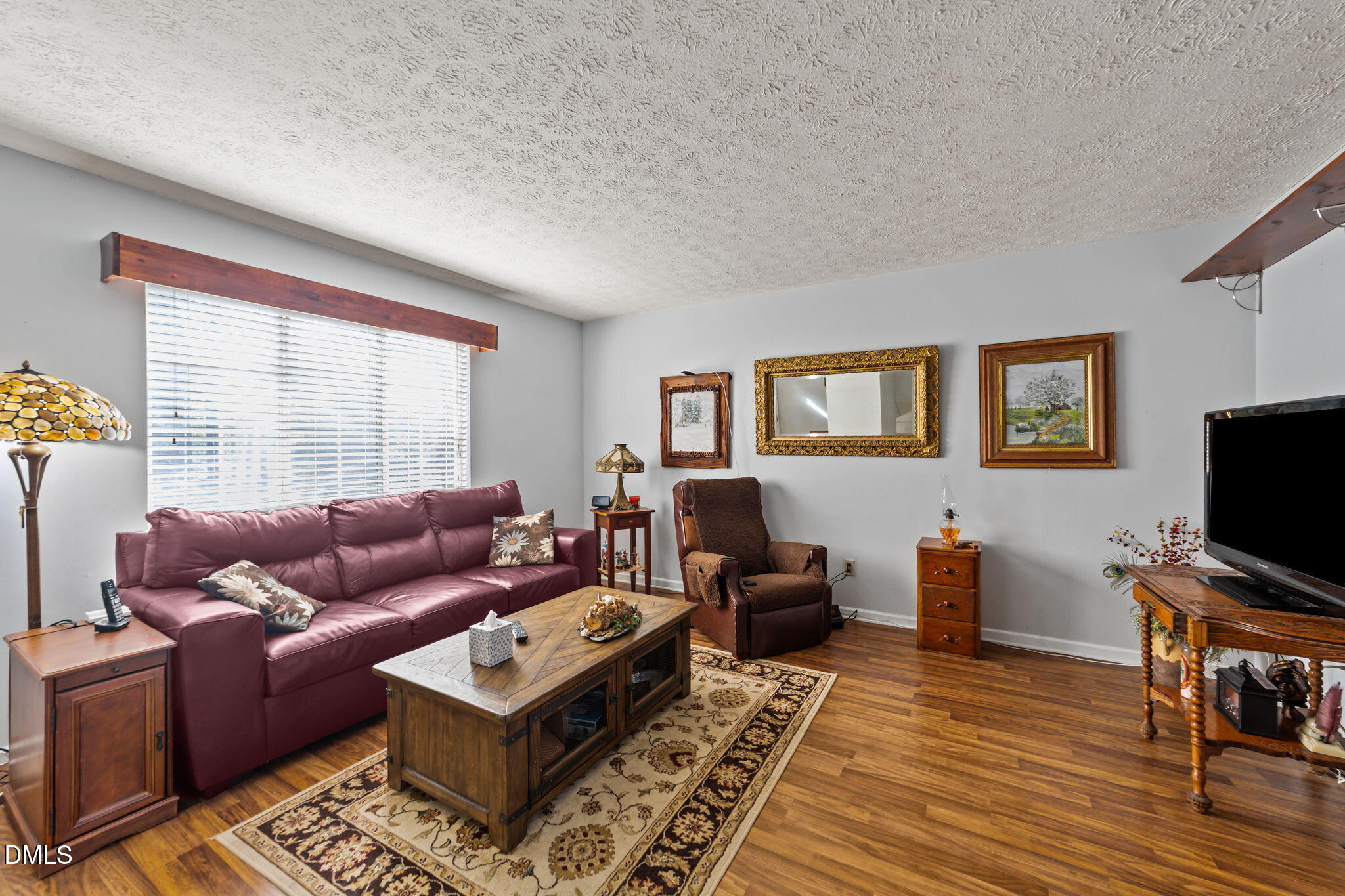 320 Bainbridge Circle Property Photo 4