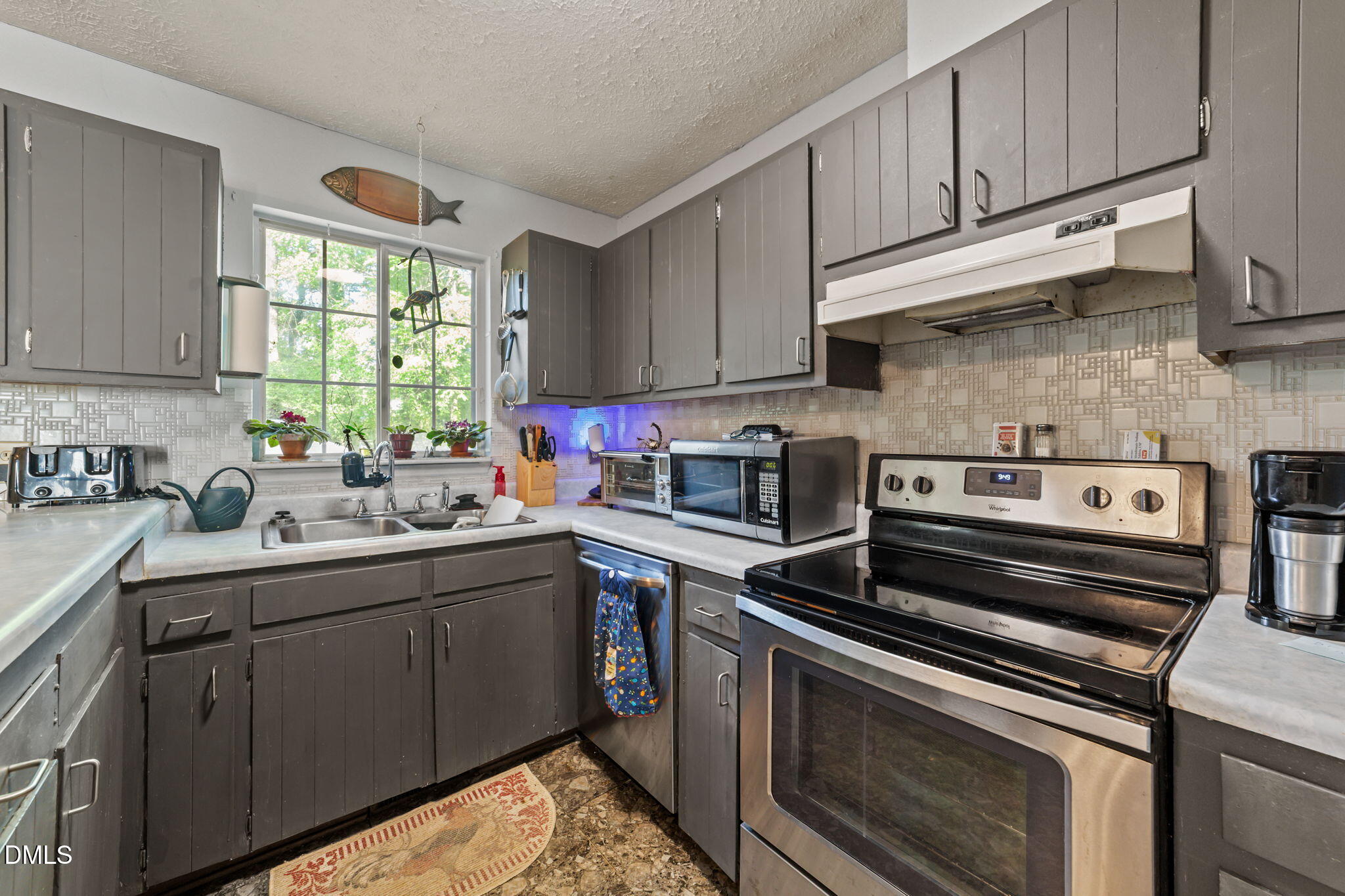 320 Bainbridge Circle Property Photo 7