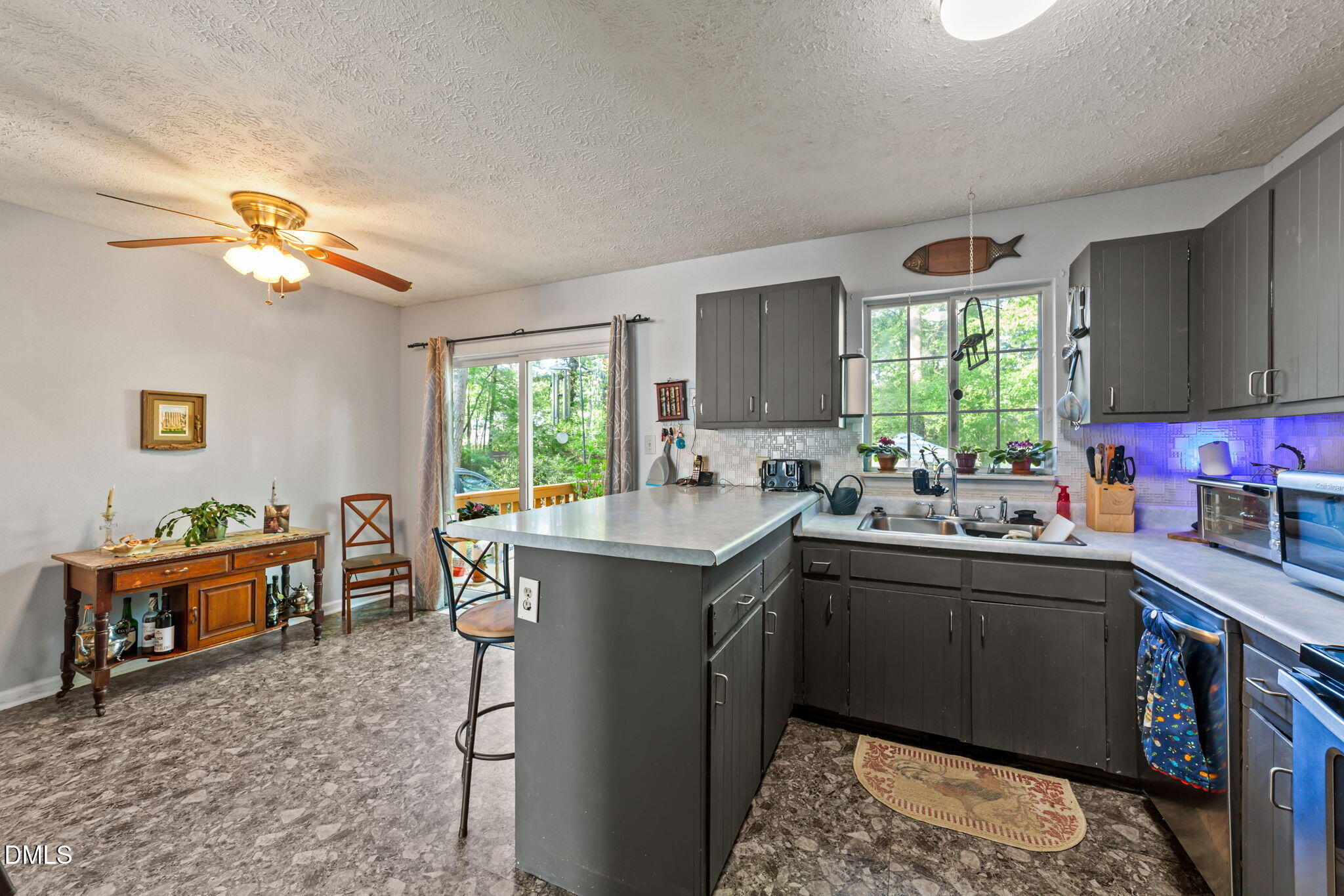 320 Bainbridge Circle Property Photo 8