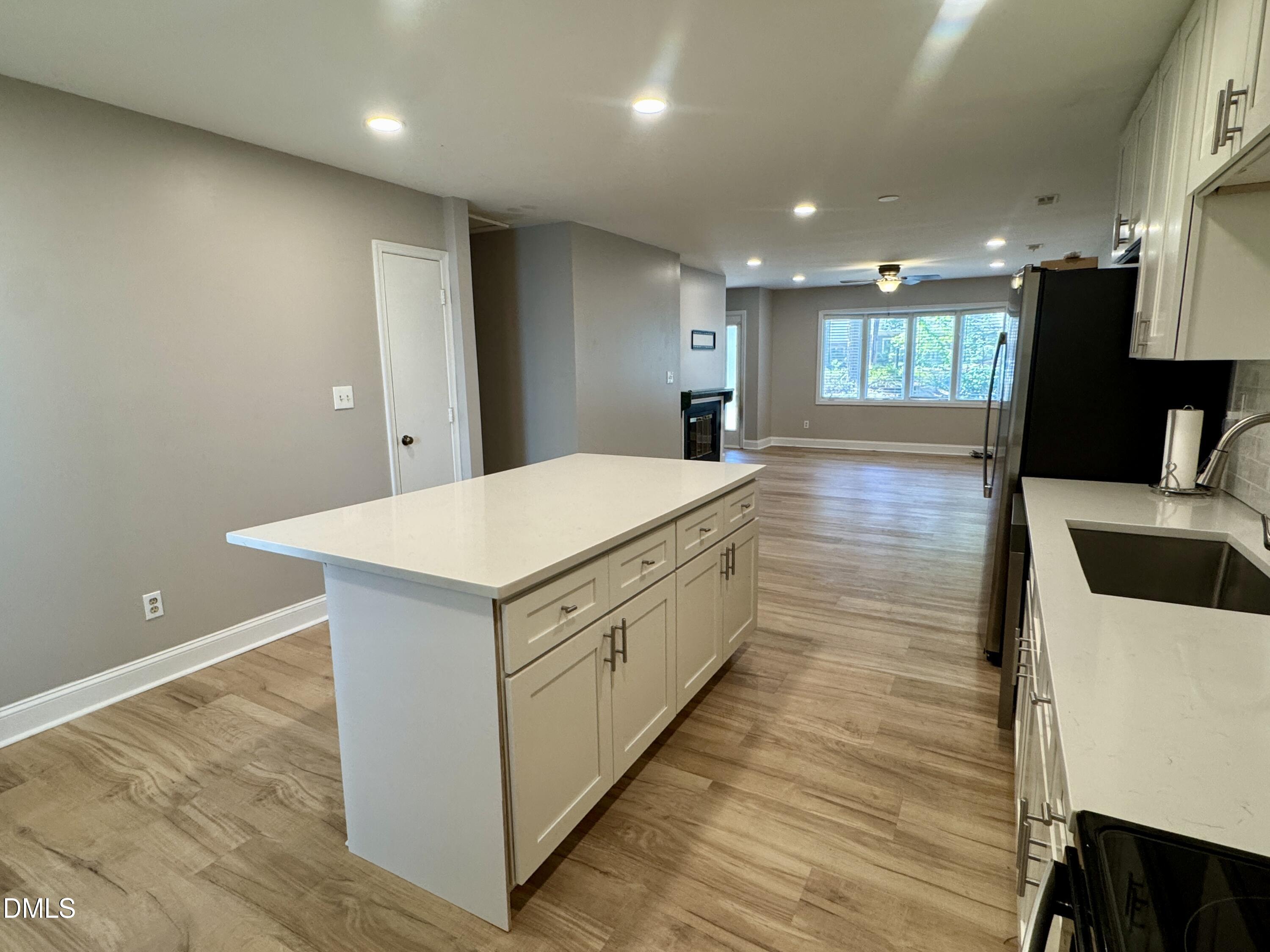 7925 Brown Bark Place Property Photo 6